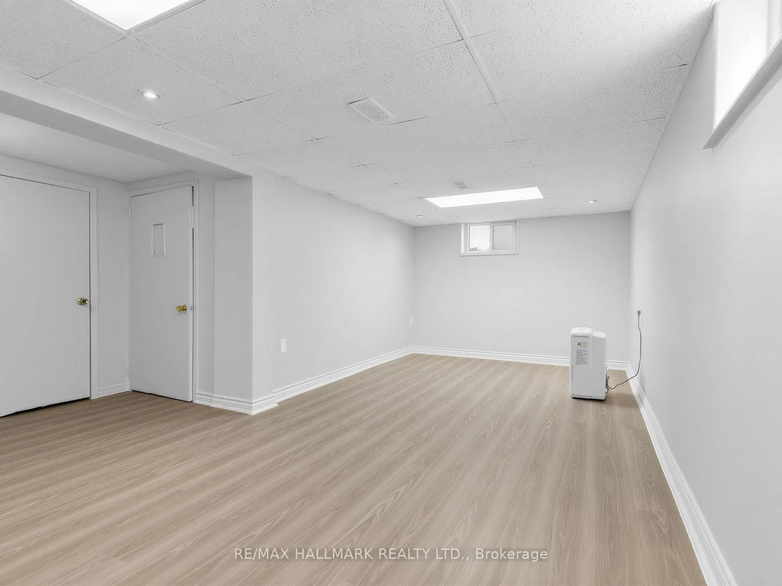 Photo 8 of Unit Bsmnt, 67 Trinnell Boulevard, Scarborough, Clairlea-Birchmount — HOMEH