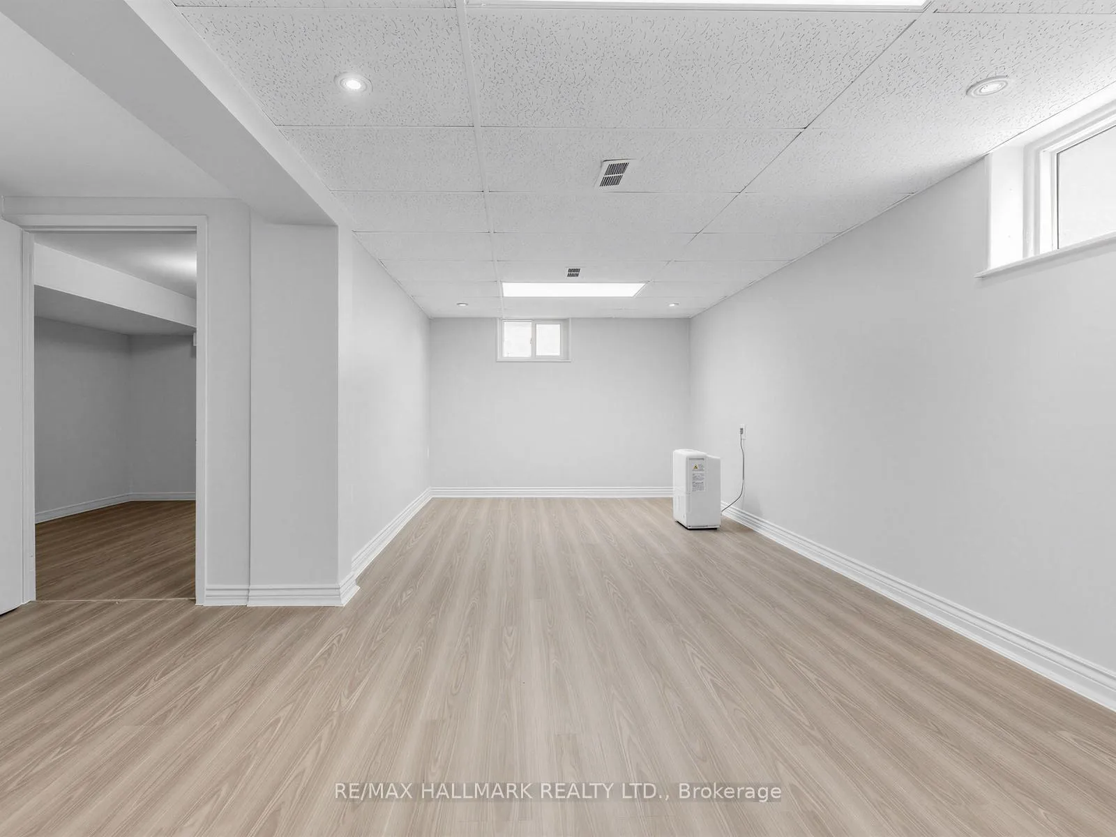 Photo 19 of Unit Bsmnt, 67 Trinnell Boulevard, Scarborough, Clairlea-Birchmount — HOMEH