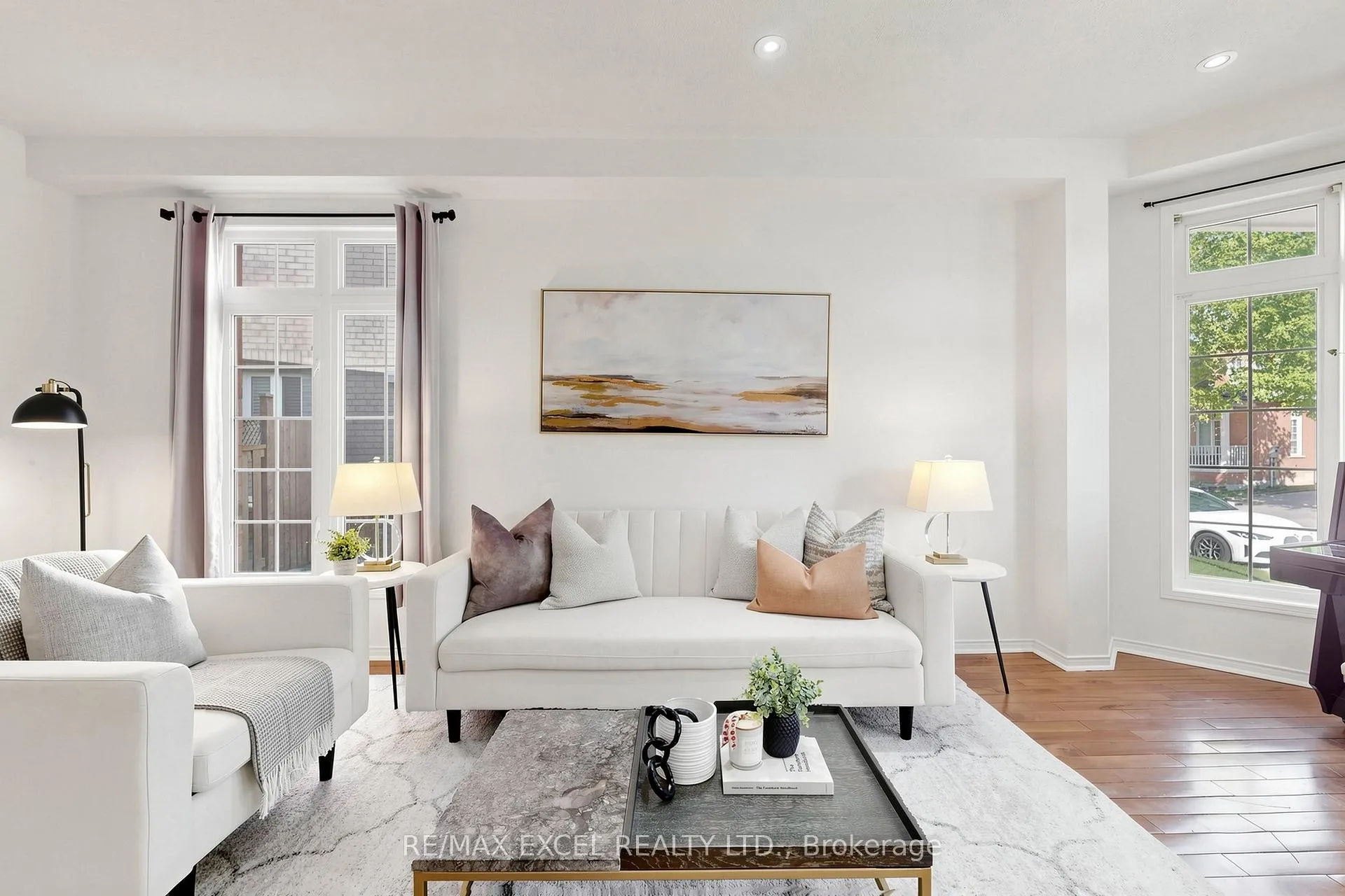 Photo 6 of 63 Rainbow Valley Crescent, Markham, Greensborough — HOMEH