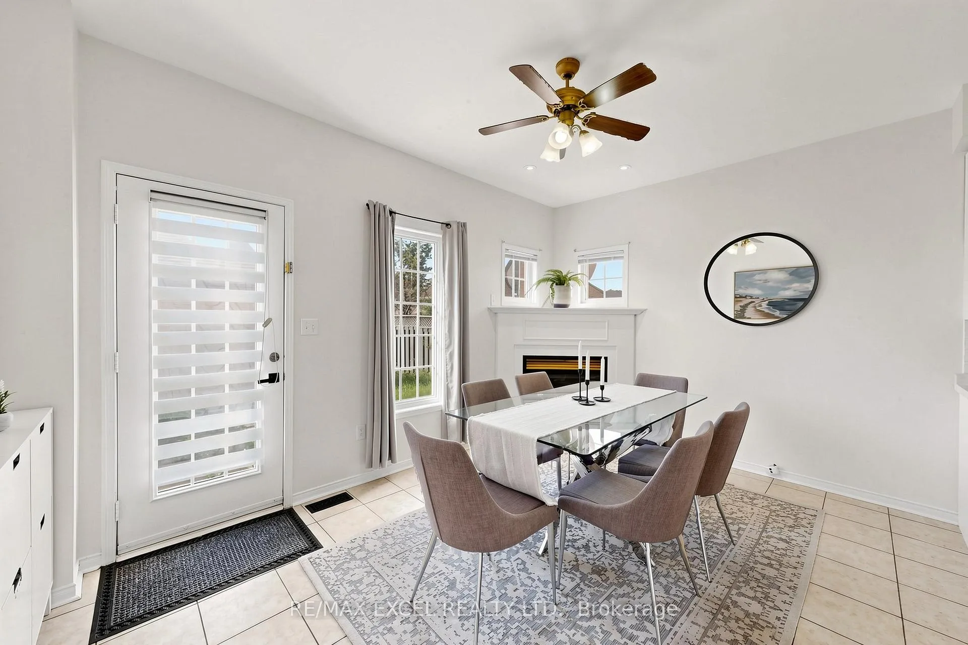 Photo 18 of 63 Rainbow Valley Crescent, Markham, Greensborough — HOMEH
