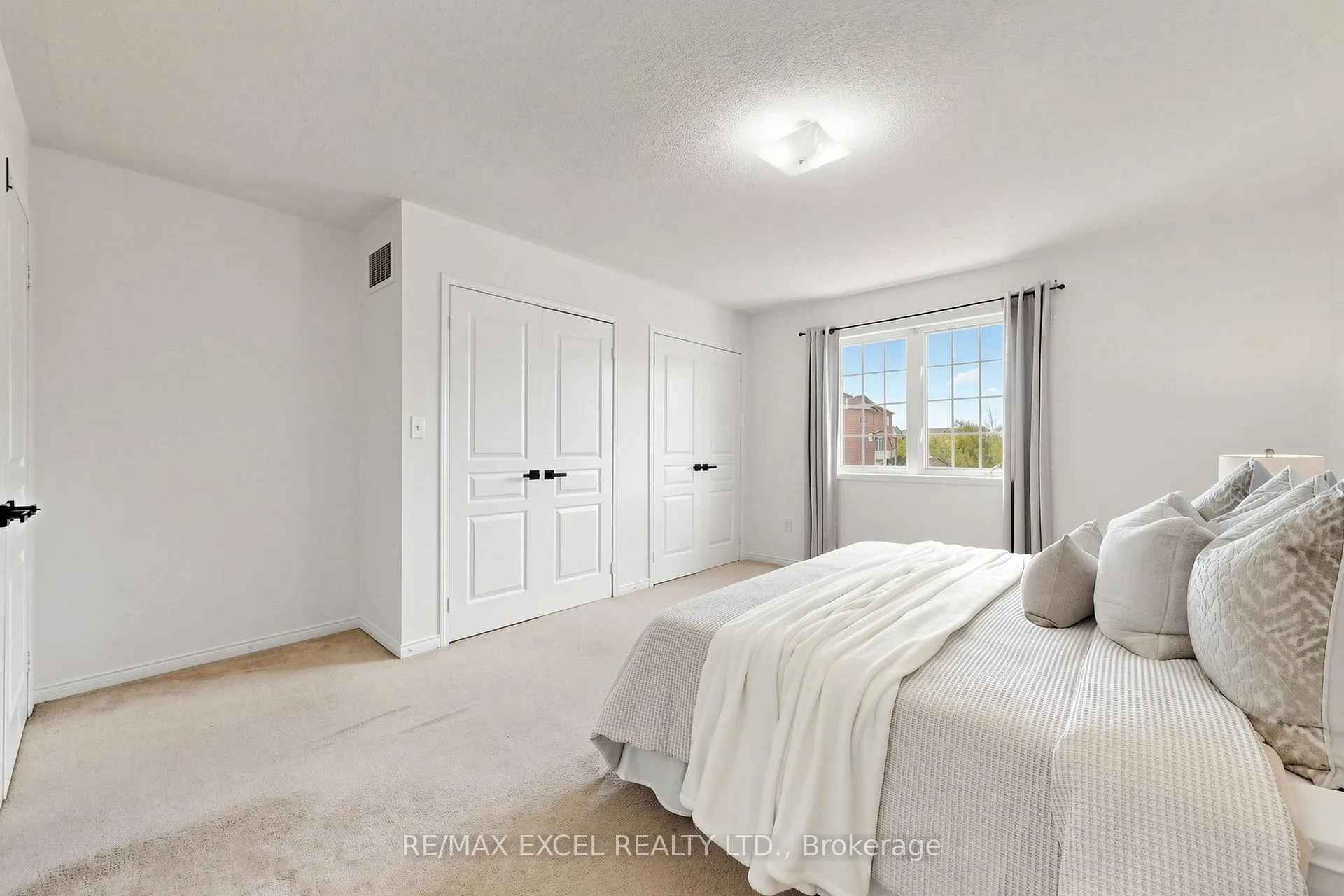 Photo 27 of 63 Rainbow Valley Crescent, Markham, Greensborough — HOMEH
