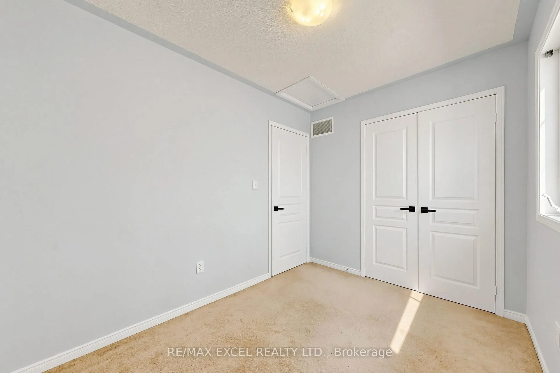Photo 30 of 63 Rainbow Valley Crescent, Markham, Greensborough — HOMEH