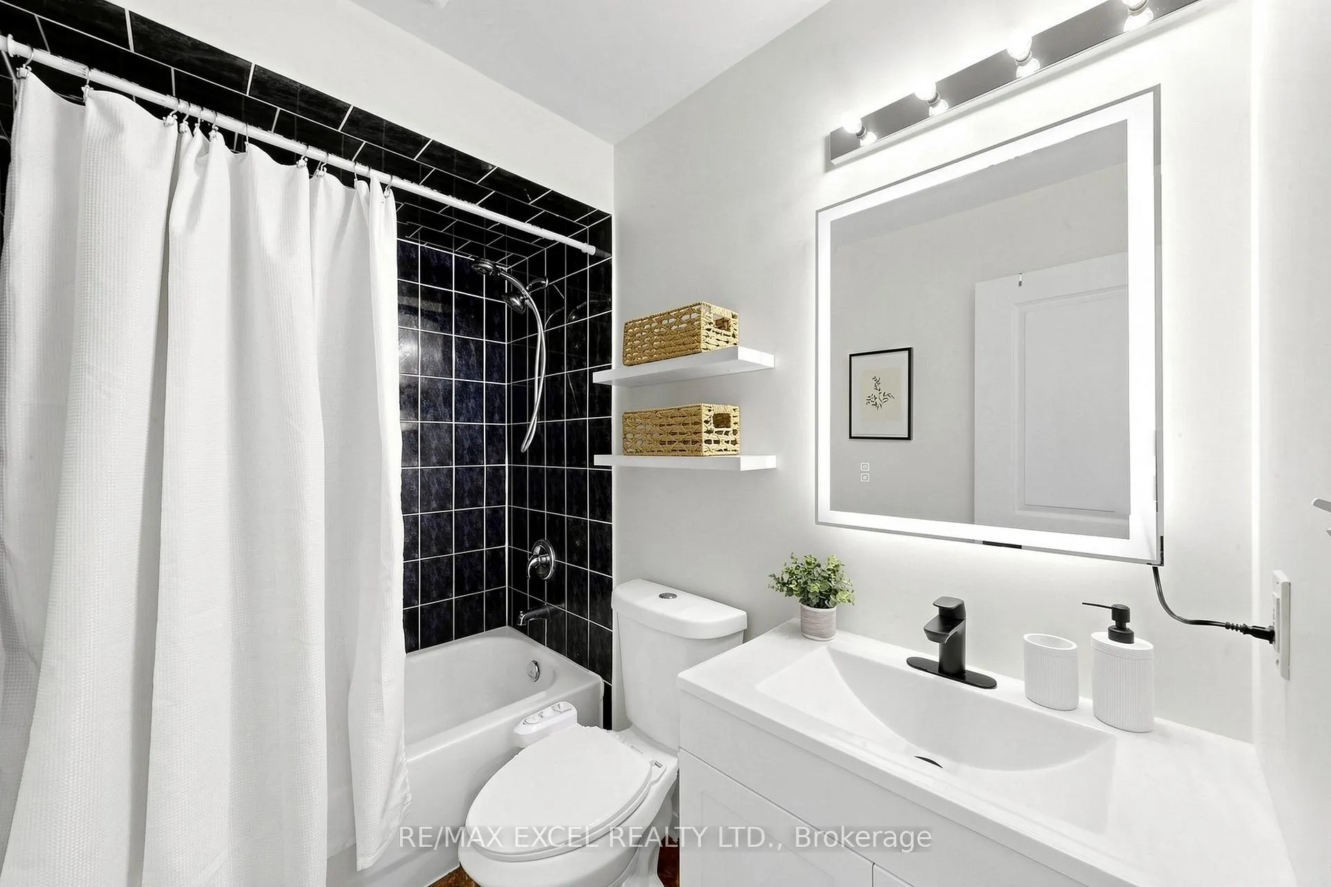 Photo 33 of 63 Rainbow Valley Crescent, Markham, Greensborough — HOMEH