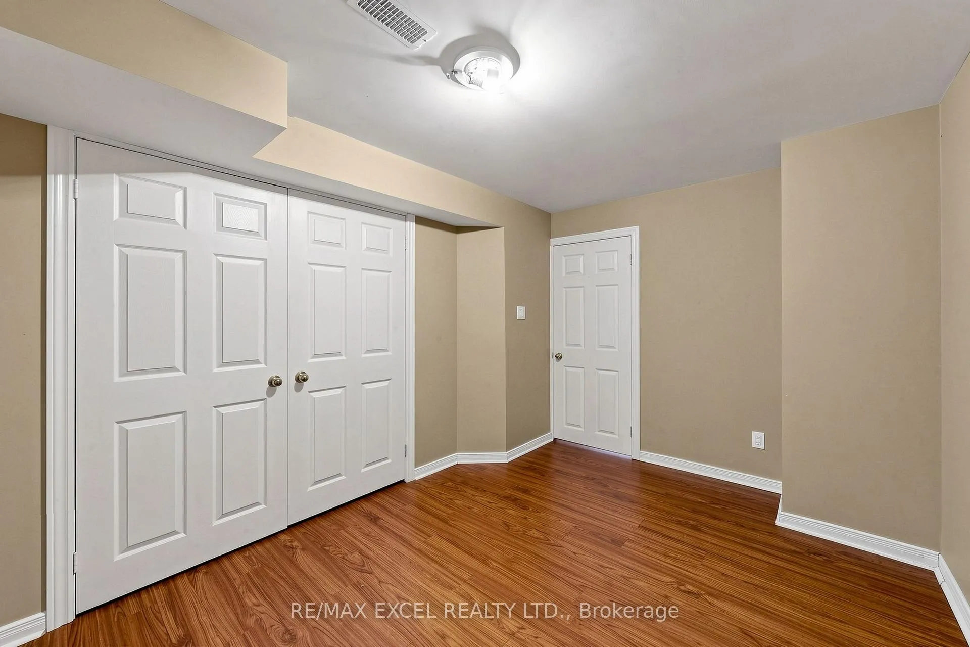 Photo 38 of 63 Rainbow Valley Crescent, Markham, Greensborough — HOMEH