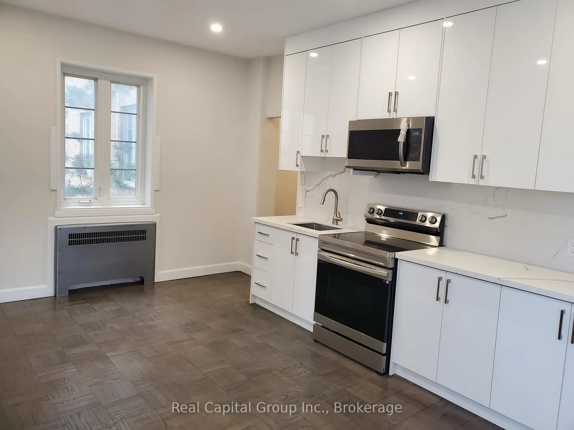 Photo 7 of Unit 401, 26 St Joseph Street, Toronto, Bay Street Corridor — HOMEH