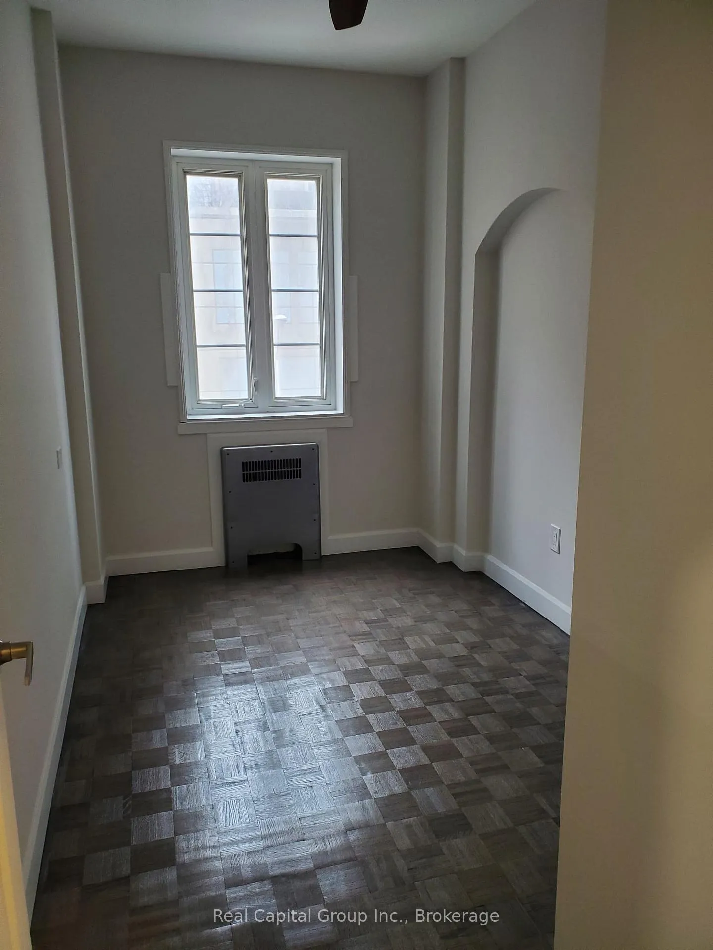 Photo 9 of Unit 401, 26 St Joseph Street, Toronto, Bay Street Corridor — HOMEH
