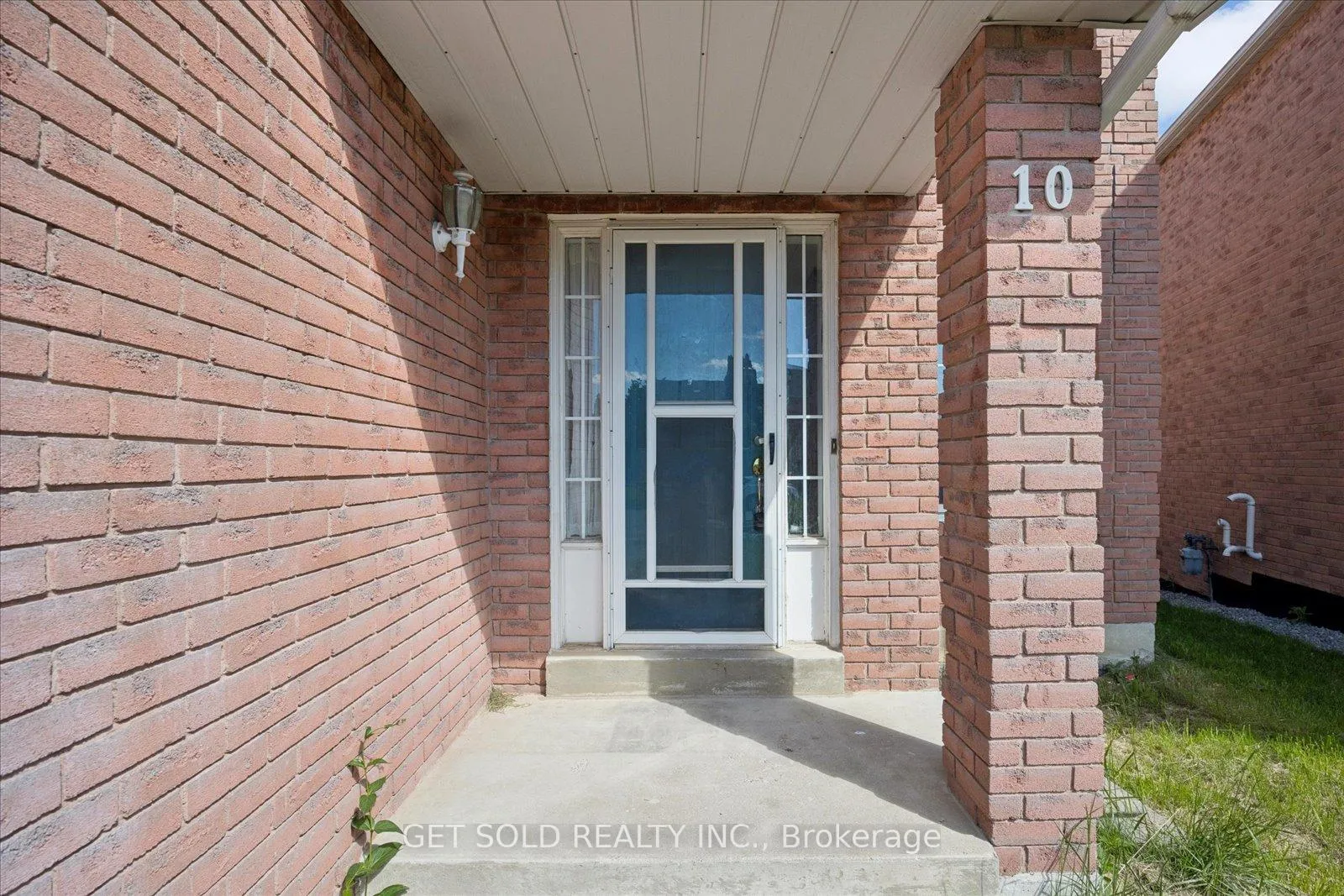 Photo 3 of 10 Howes Street, Ajax, Central West — HOMEH