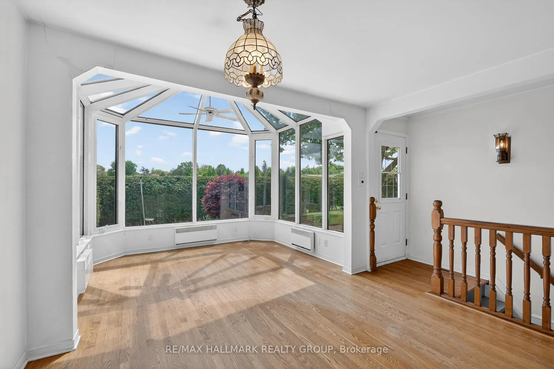 Photo 18 of 2204 Hamelin Crescent, Ottawa, Beacon Hill North — HOMEH