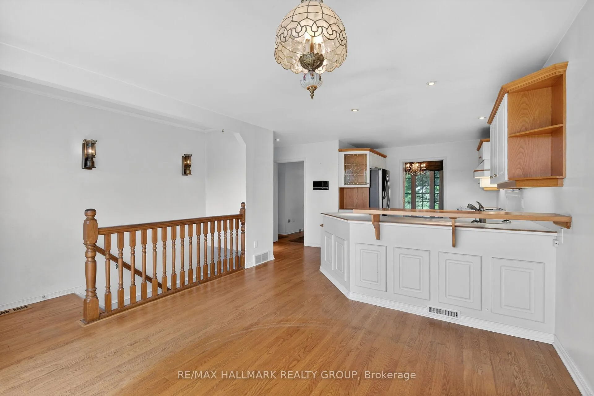 Photo 19 of 2204 Hamelin Crescent, Ottawa, Beacon Hill North — HOMEH