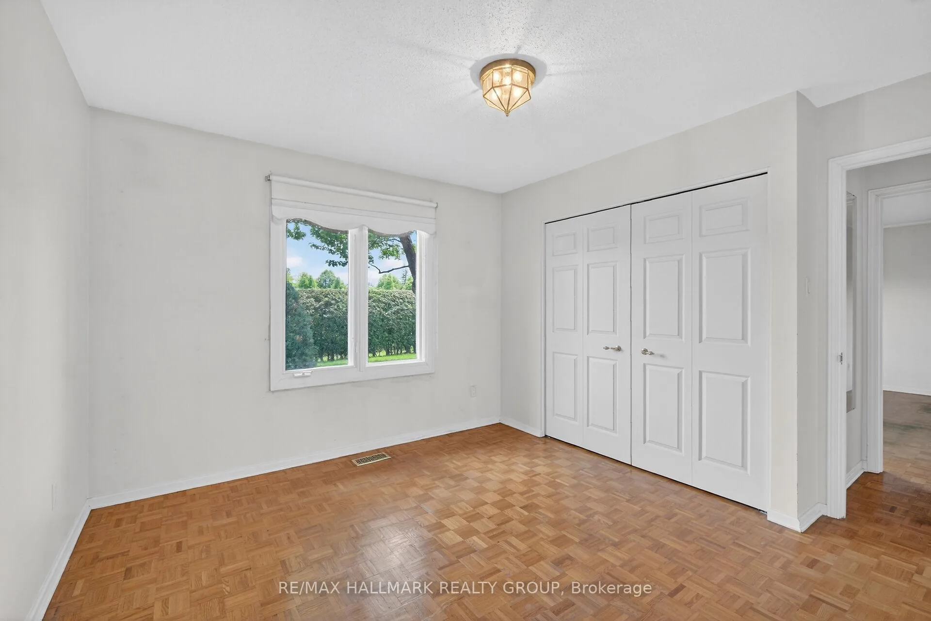 Photo 24 of 2204 Hamelin Crescent, Ottawa, Beacon Hill North — HOMEH
