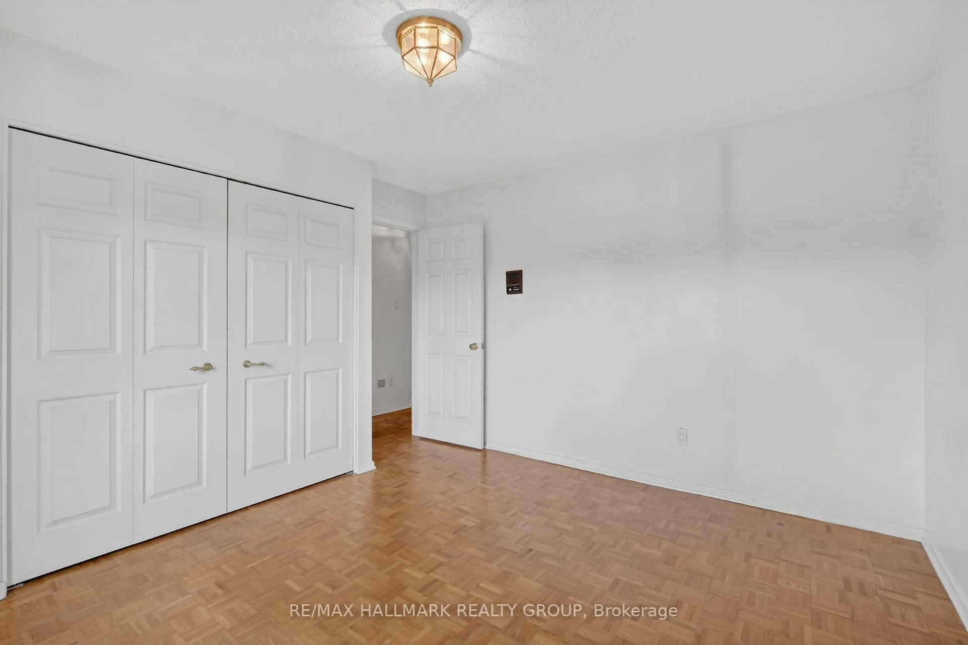 Photo 25 of 2204 Hamelin Crescent, Ottawa, Beacon Hill North — HOMEH