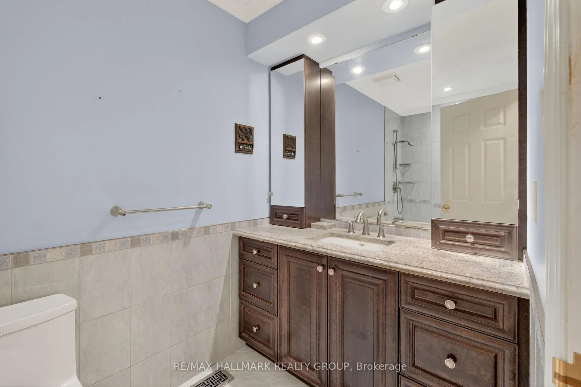 Photo 28 of 2204 Hamelin Crescent, Ottawa, Beacon Hill North — HOMEH