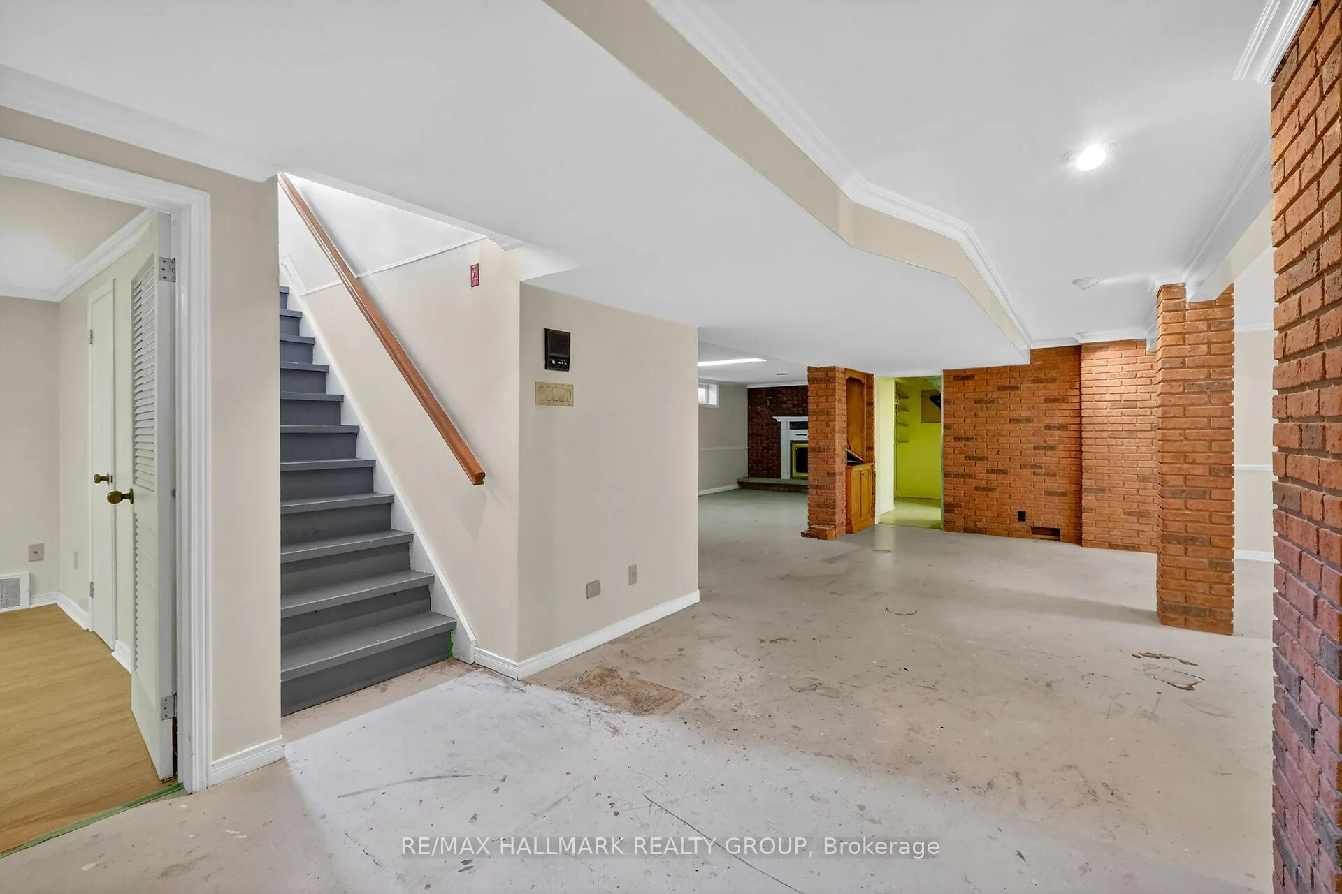 Photo 32 of 2204 Hamelin Crescent, Ottawa, Beacon Hill North — HOMEH