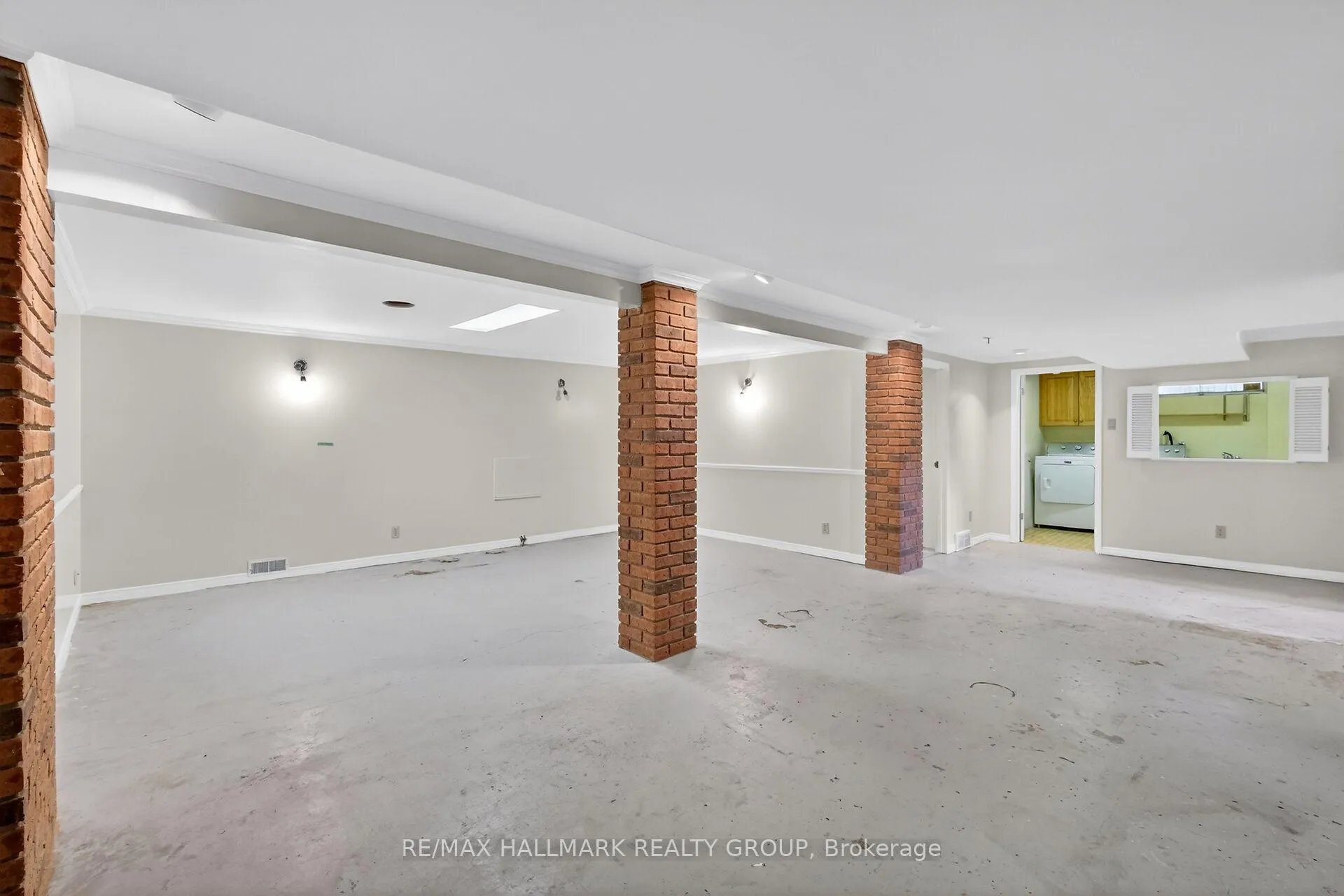 Photo 33 of 2204 Hamelin Crescent, Ottawa, Beacon Hill North — HOMEH