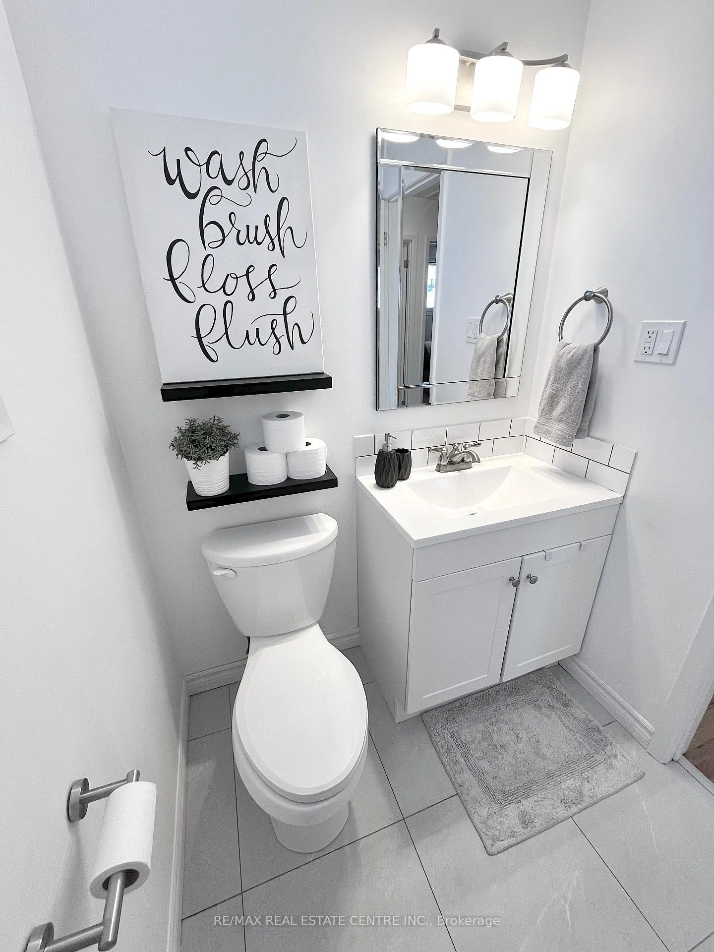 Photo 19 of Unit Upper, 87 Locheed Drive, Hamilton, Lisgar — HOMEH