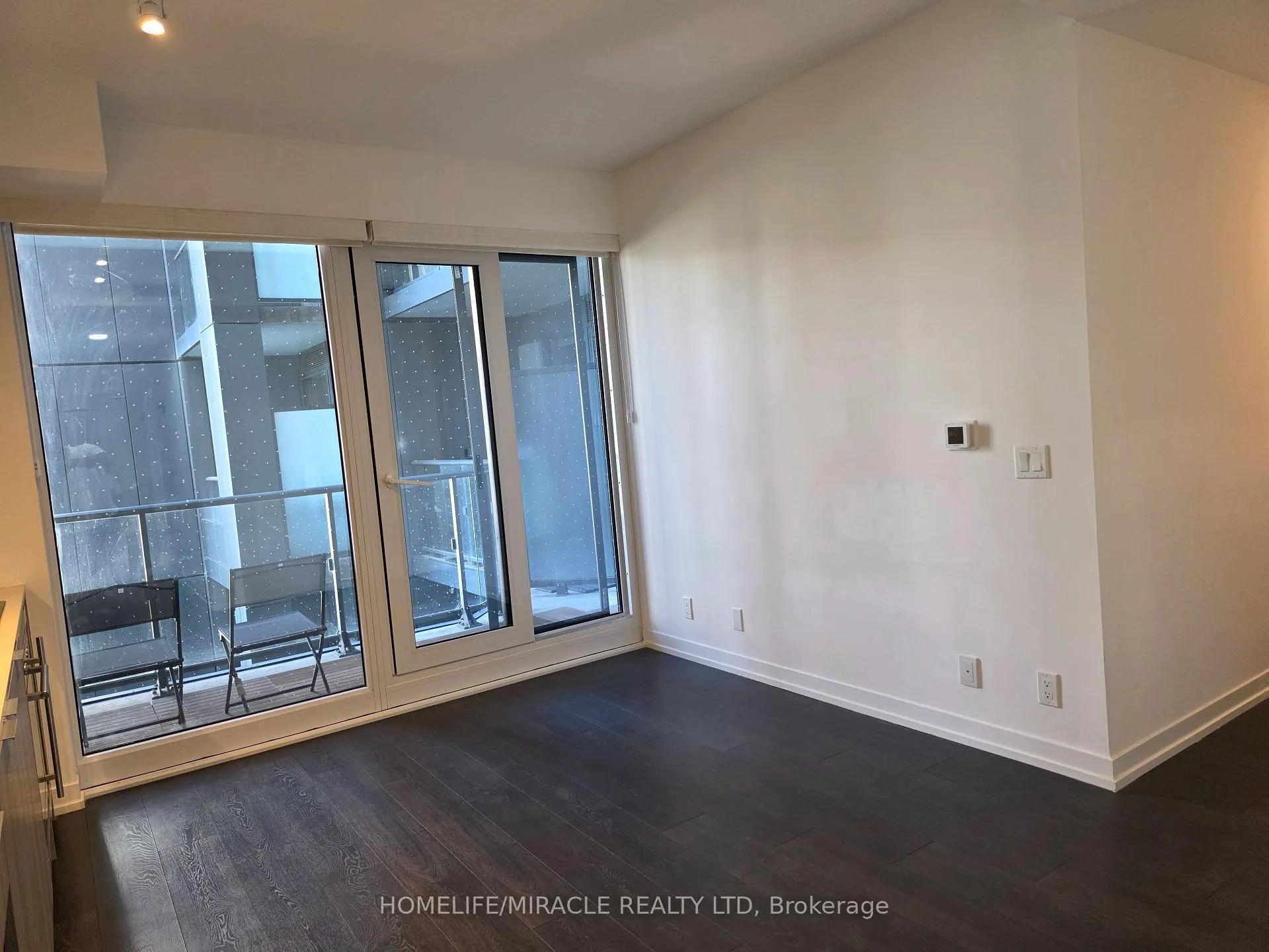 Photo 5 of Unit 341, 2020 Bathurst Street, Toronto, Humewood-Cedarvale — HOMEH