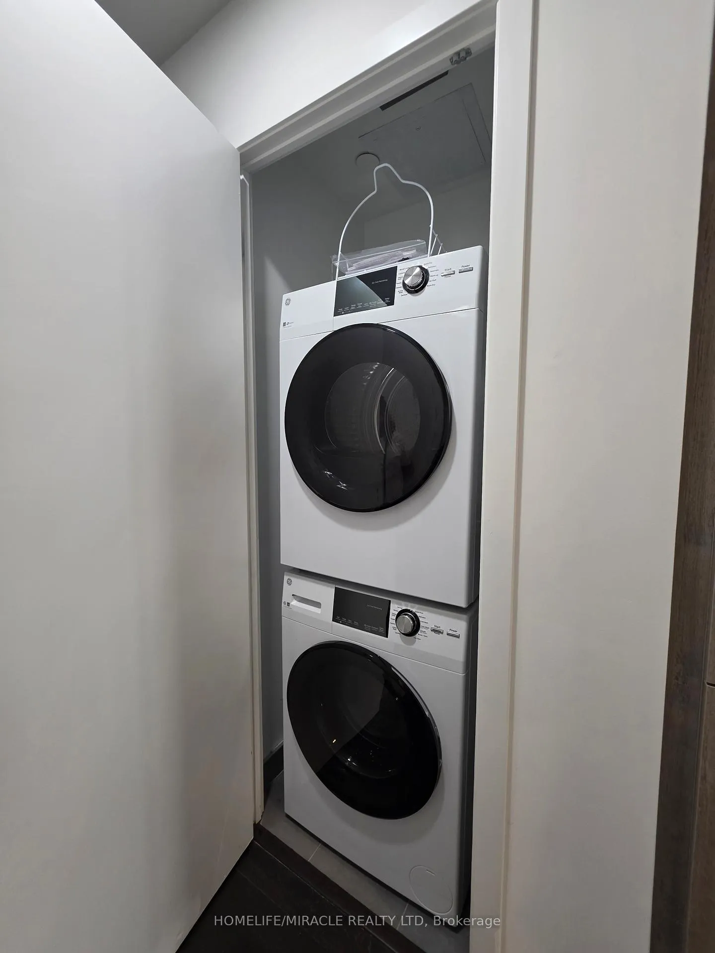 Photo 7 of Unit 341, 2020 Bathurst Street, Toronto, Humewood-Cedarvale — HOMEH