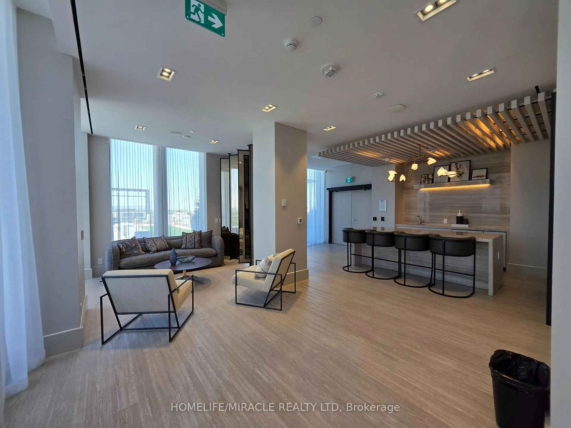 Photo 14 of Unit 341, 2020 Bathurst Street, Toronto, Humewood-Cedarvale — HOMEH