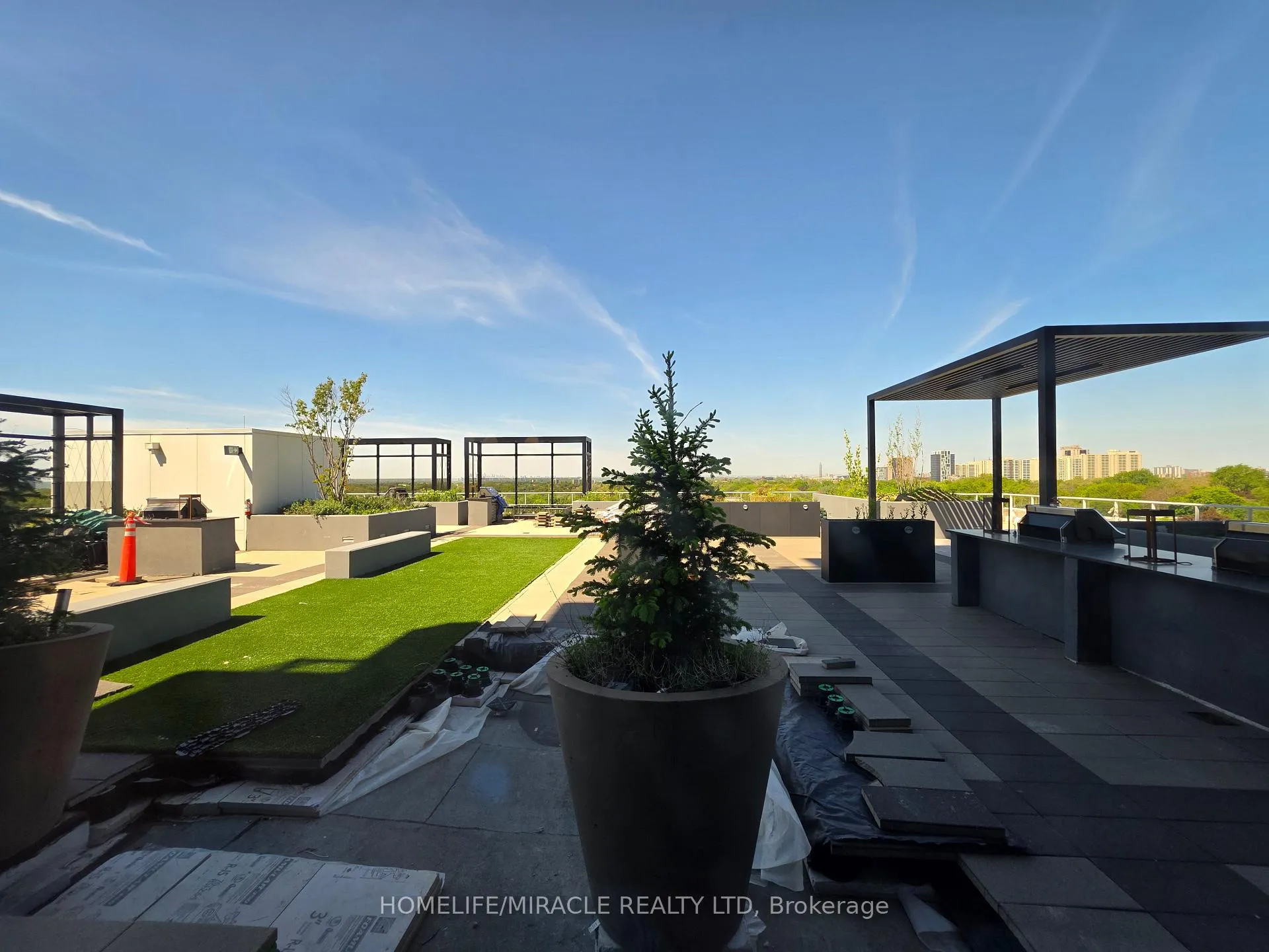 Photo 15 of Unit 341, 2020 Bathurst Street, Toronto, Humewood-Cedarvale — HOMEH
