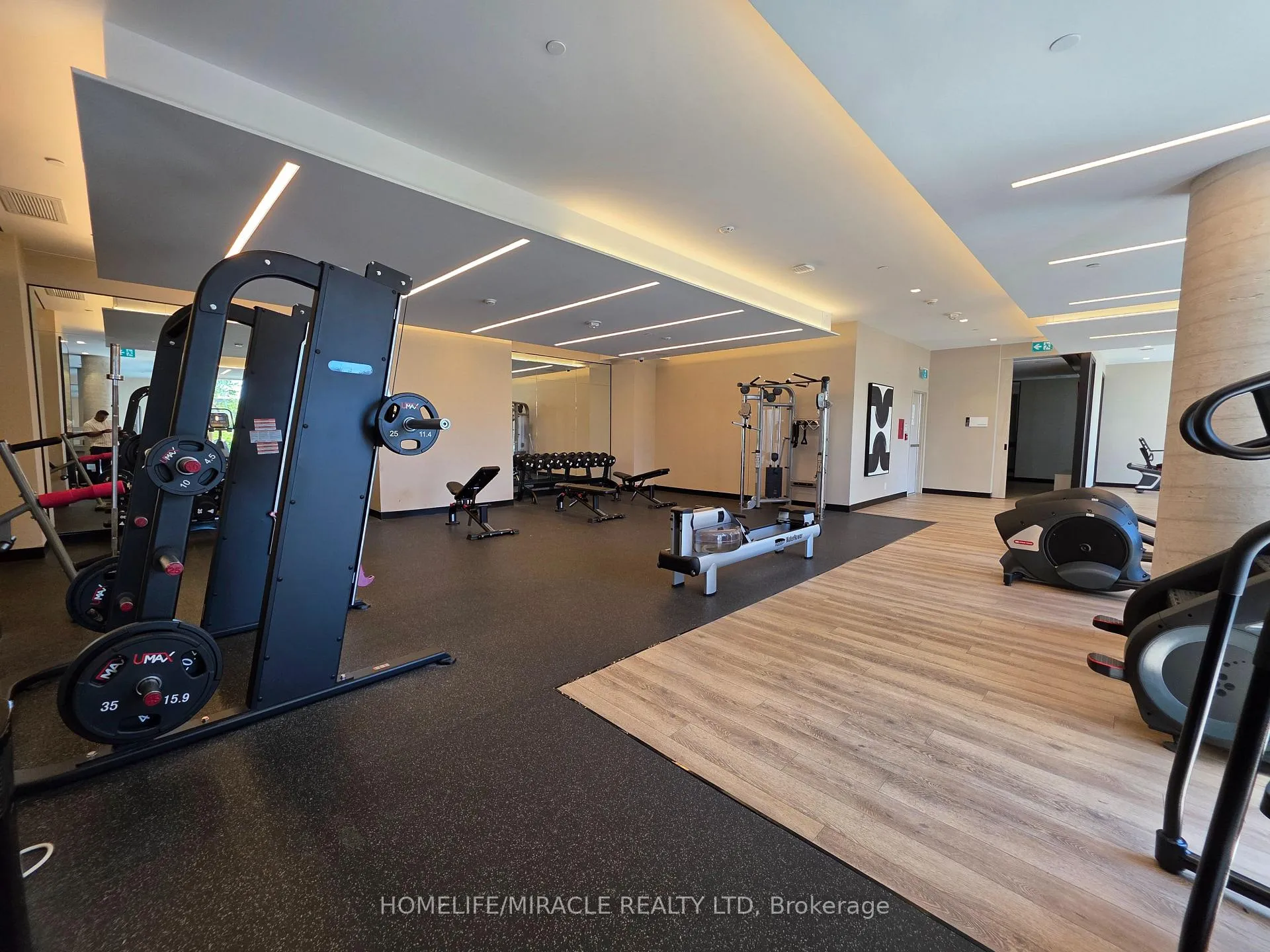 Photo 16 of Unit 341, 2020 Bathurst Street, Toronto, Humewood-Cedarvale — HOMEH