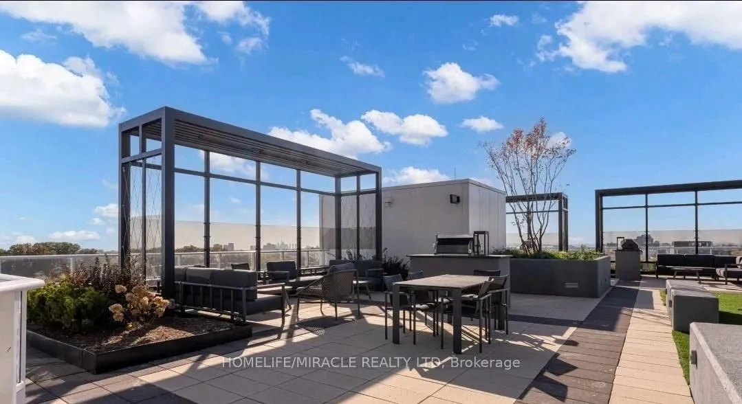 Photo 17 of Unit 341, 2020 Bathurst Street, Toronto, Humewood-Cedarvale — HOMEH