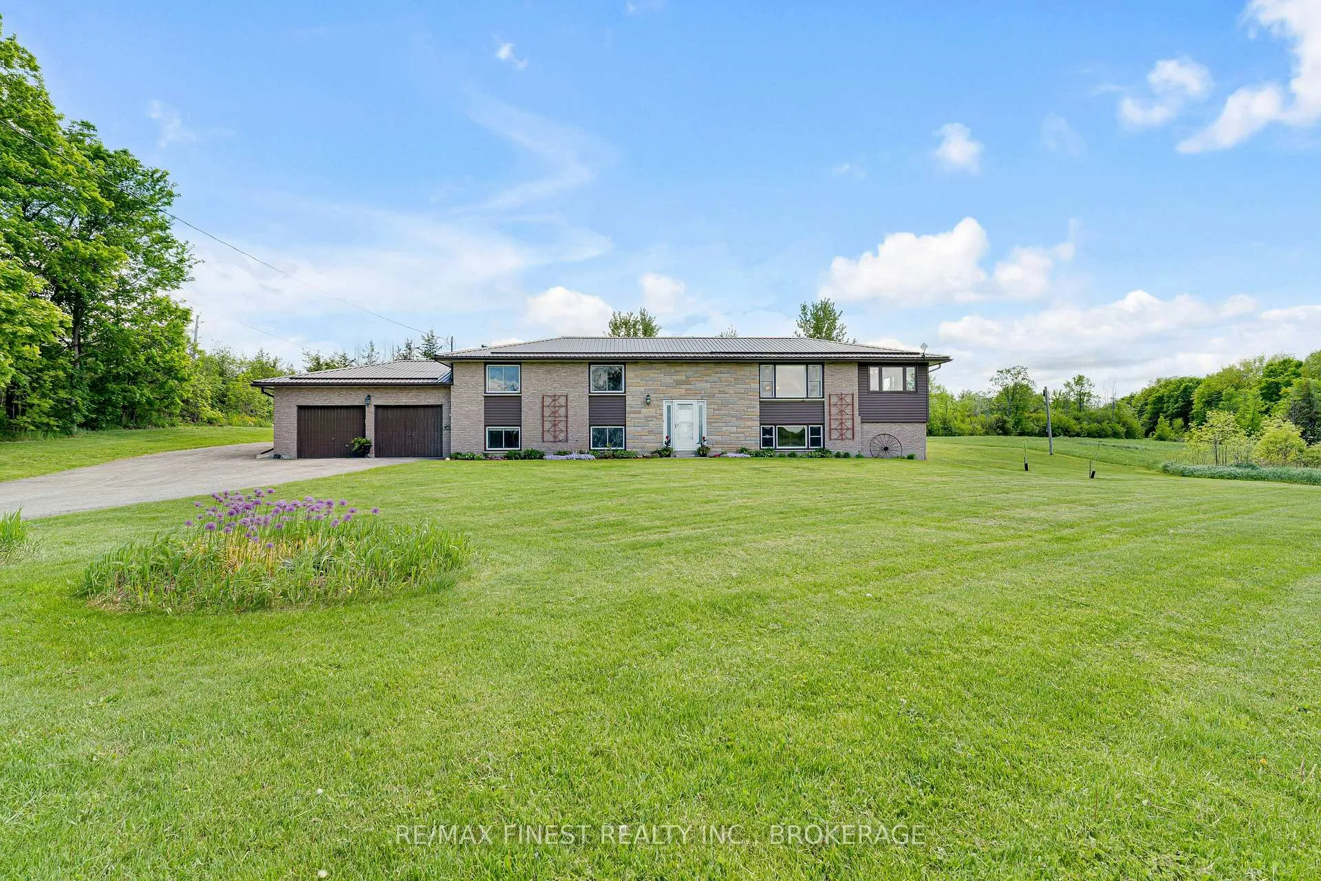 Photo 2 of 3369 Unity Road, Kingston, City North of 401 — HOMEH