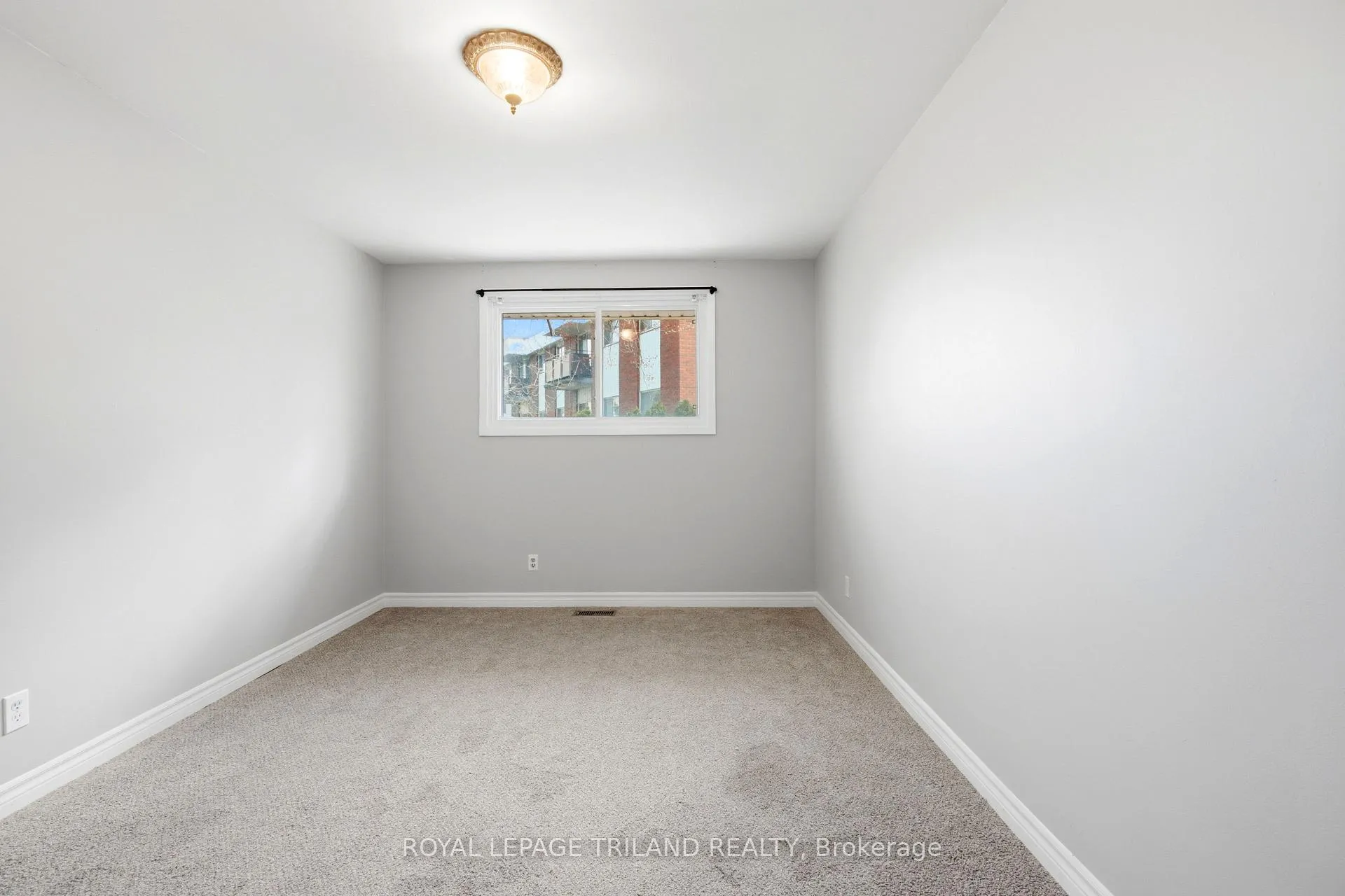 Photo 13 of Unit A, 195B Cedarvale Crescent, Waterloo — HOMEH