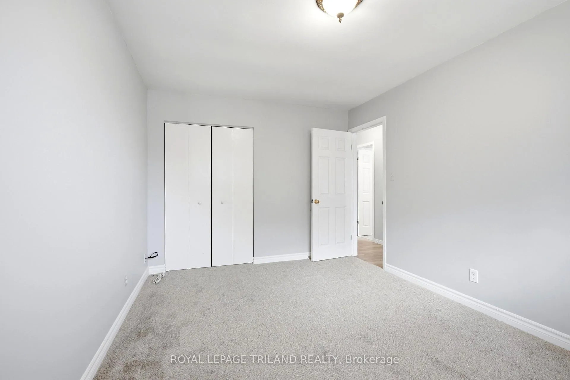 Photo 14 of Unit A, 195B Cedarvale Crescent, Waterloo — HOMEH