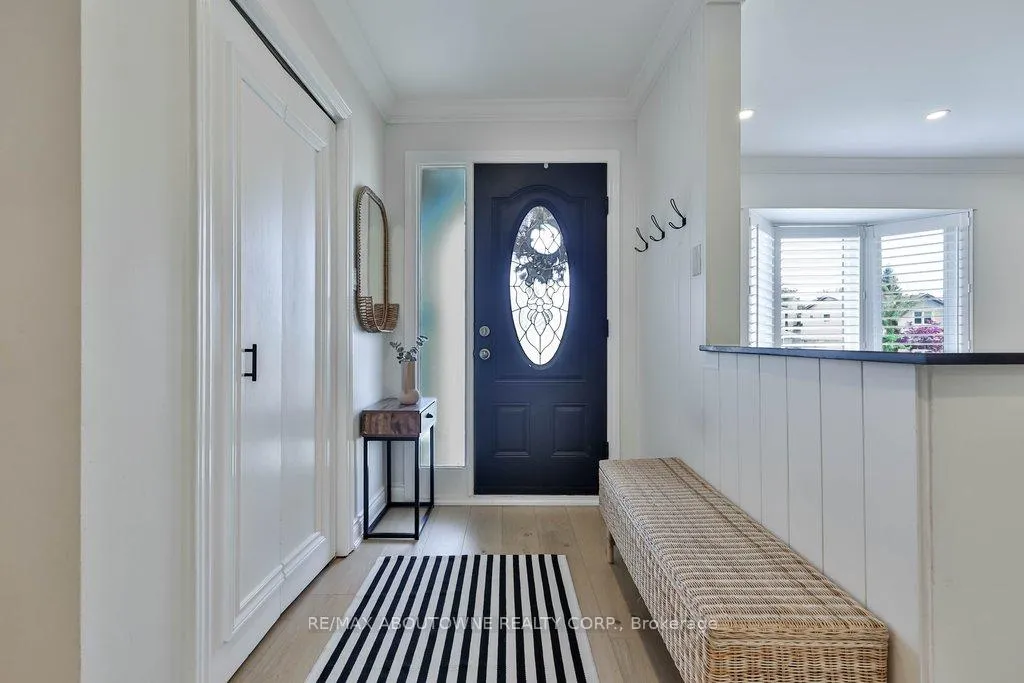 Photo 8 of 2478 Cavendish Drive, Burlington, Brant Hills — HOMEH