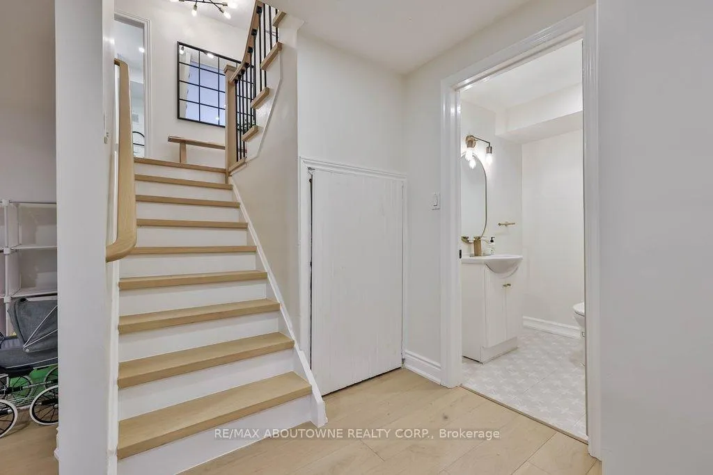 Photo 37 of 2478 Cavendish Drive, Burlington, Brant Hills — HOMEH