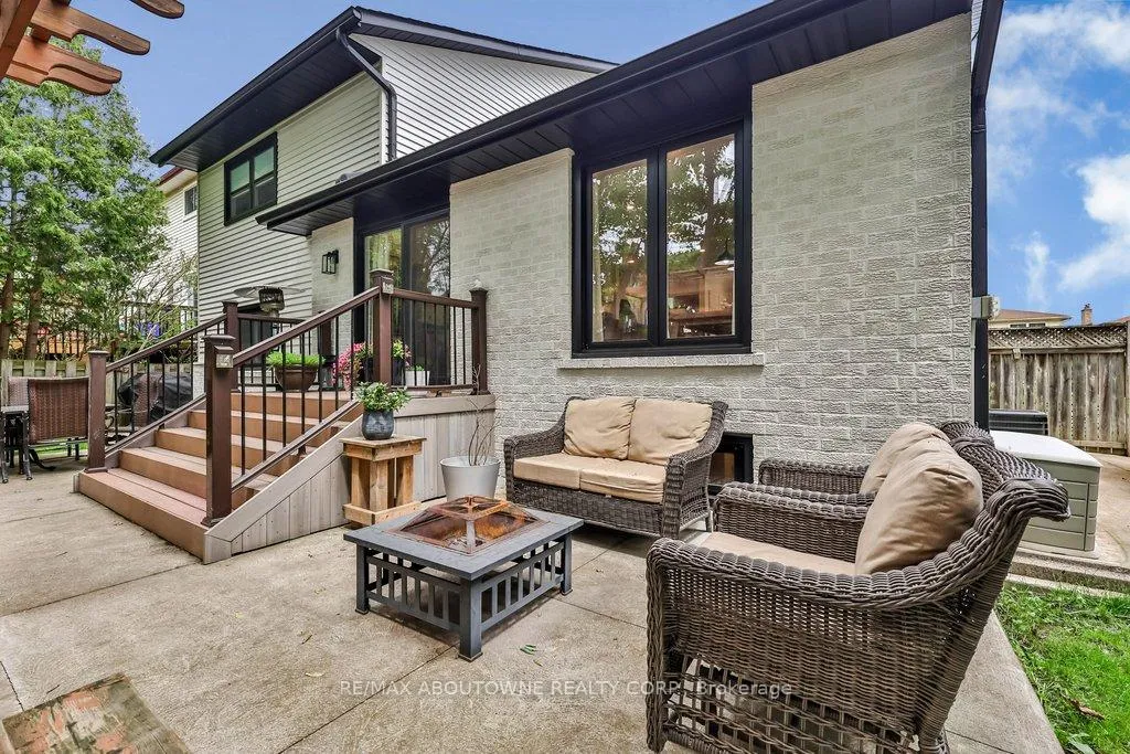 Photo 44 of 2478 Cavendish Drive, Burlington, Brant Hills — HOMEH