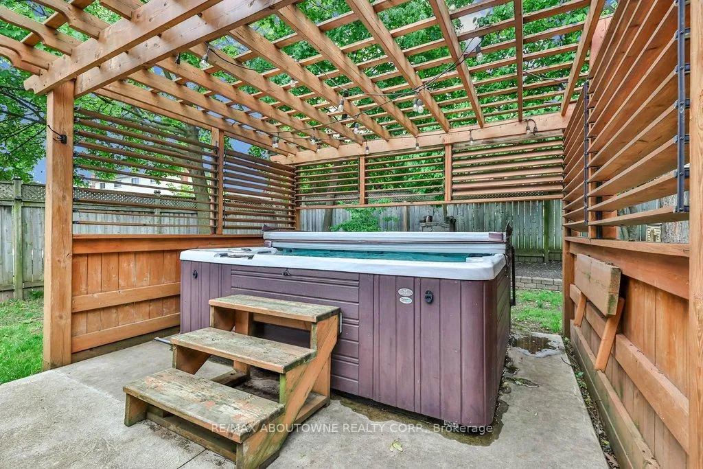 Photo 46 of 2478 Cavendish Drive, Burlington, Brant Hills — HOMEH