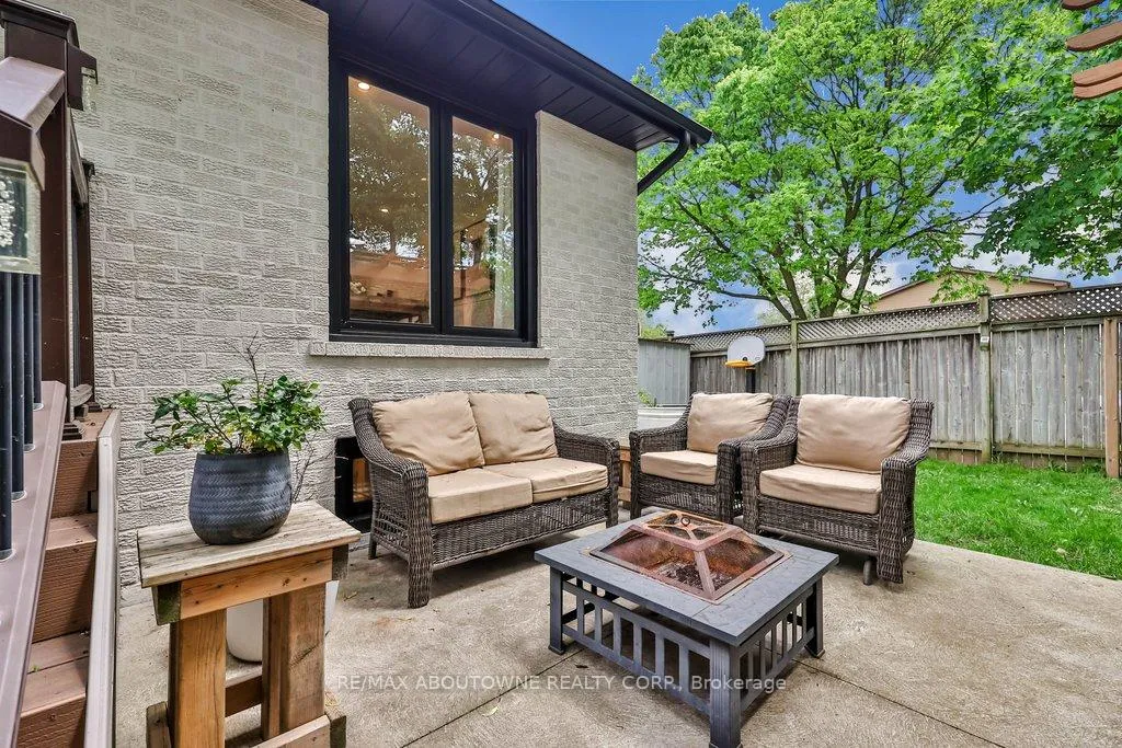 Photo 48 of 2478 Cavendish Drive, Burlington, Brant Hills — HOMEH