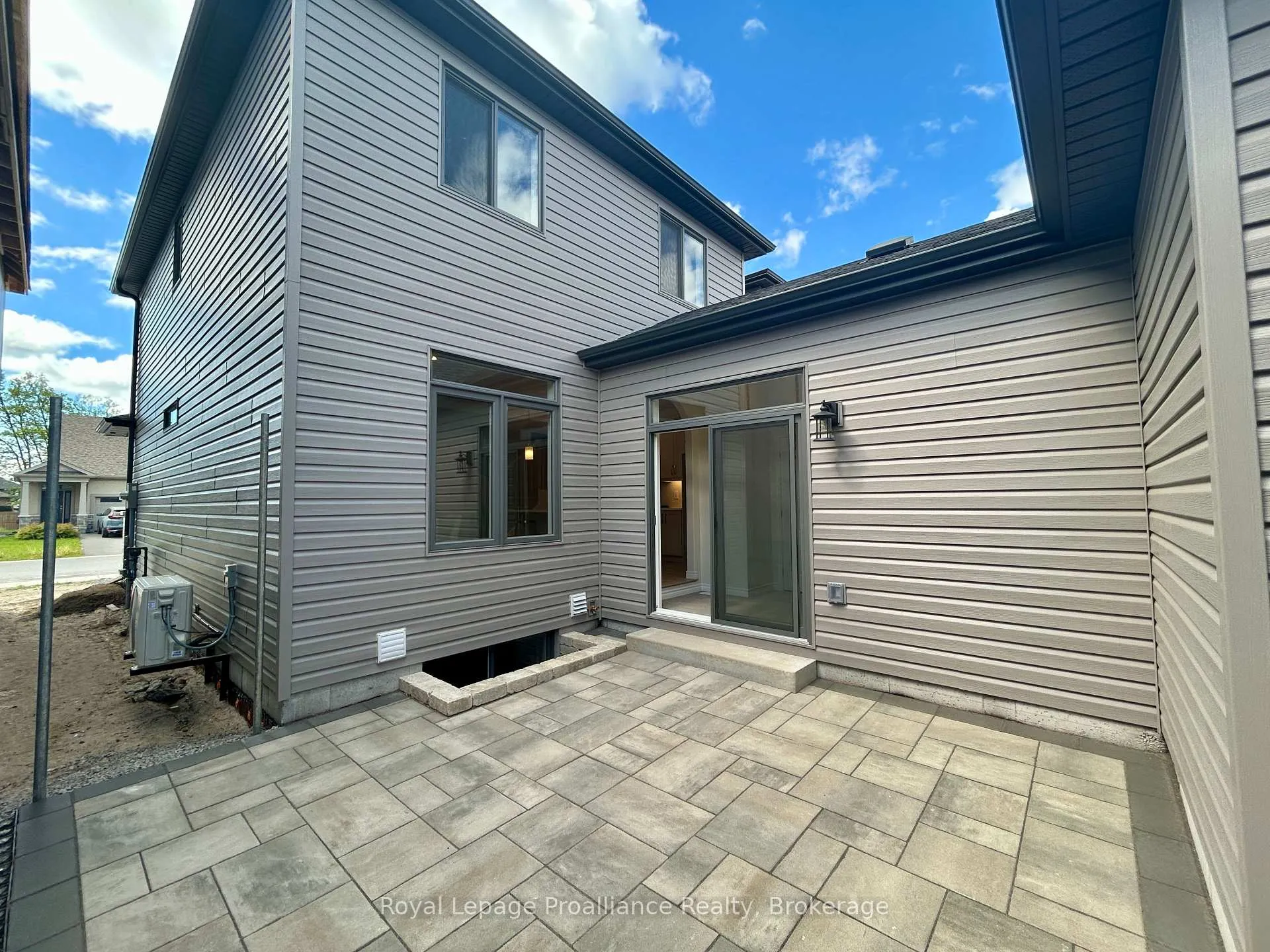 Photo 16 of 91 Athabaska Drive, Belleville, Thurlow Ward — HOMEH