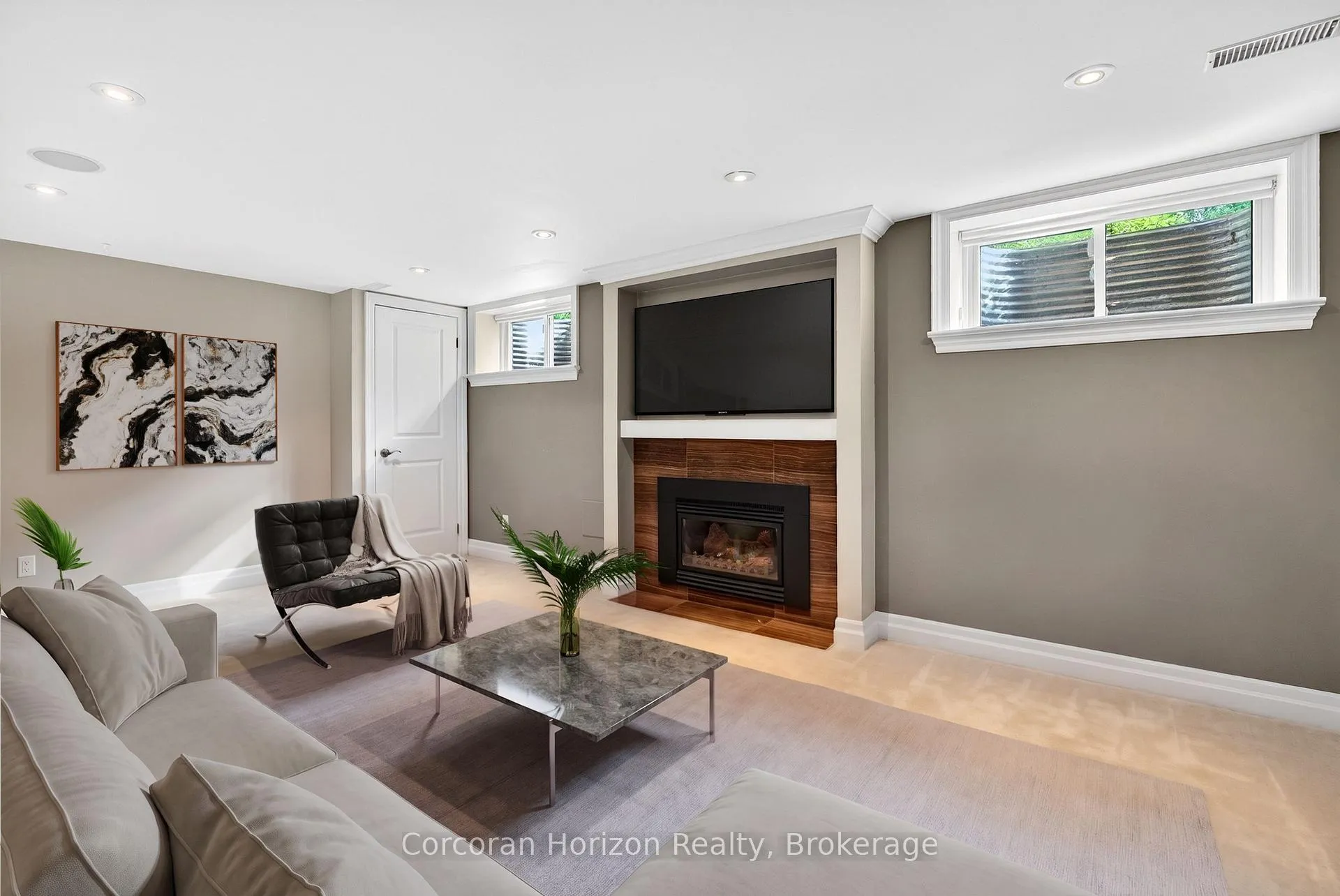Photo 23 of 110 Mansfield Drive, Hamilton, Ancaster — HOMEH