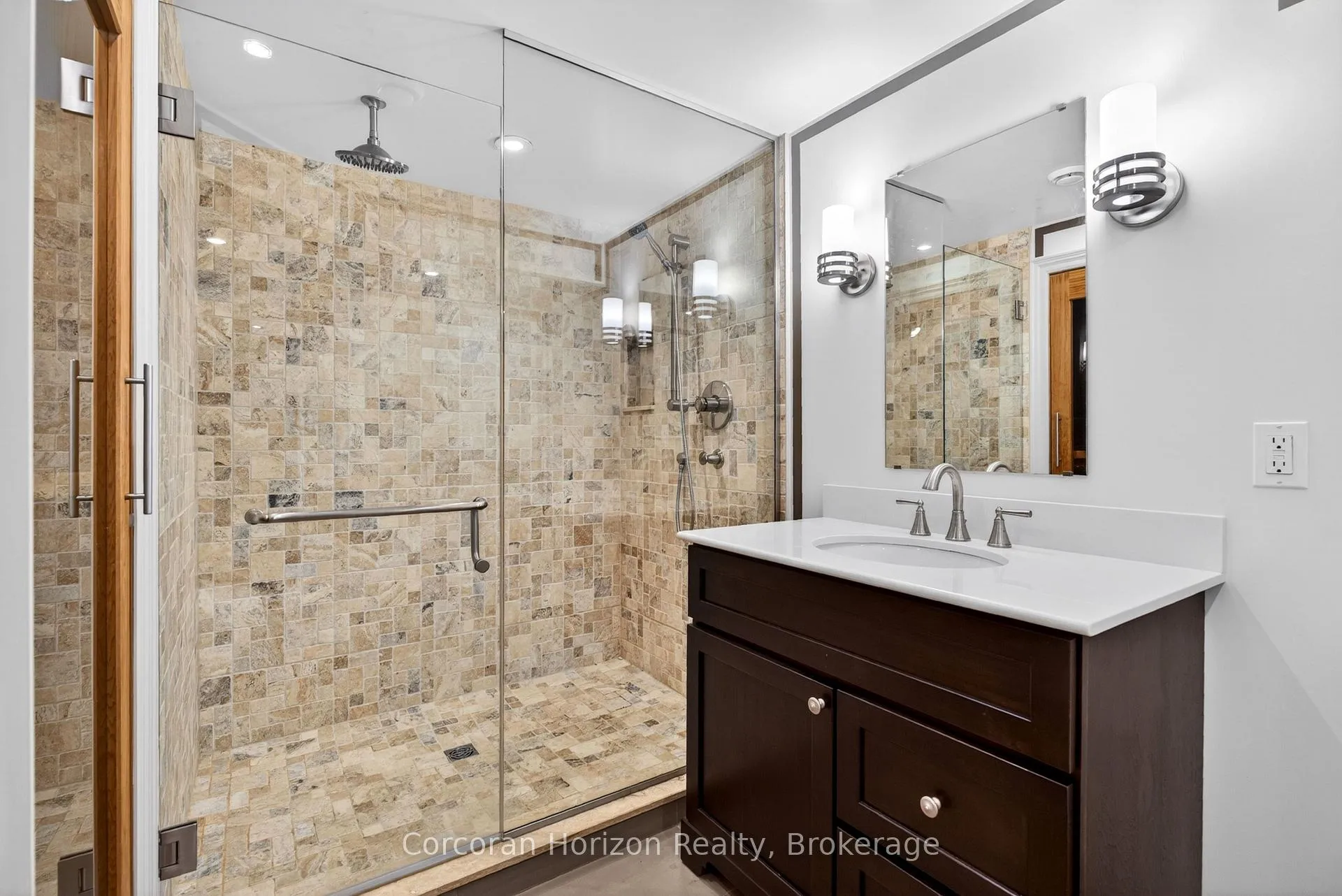 Photo 26 of 110 Mansfield Drive, Hamilton, Ancaster — HOMEH