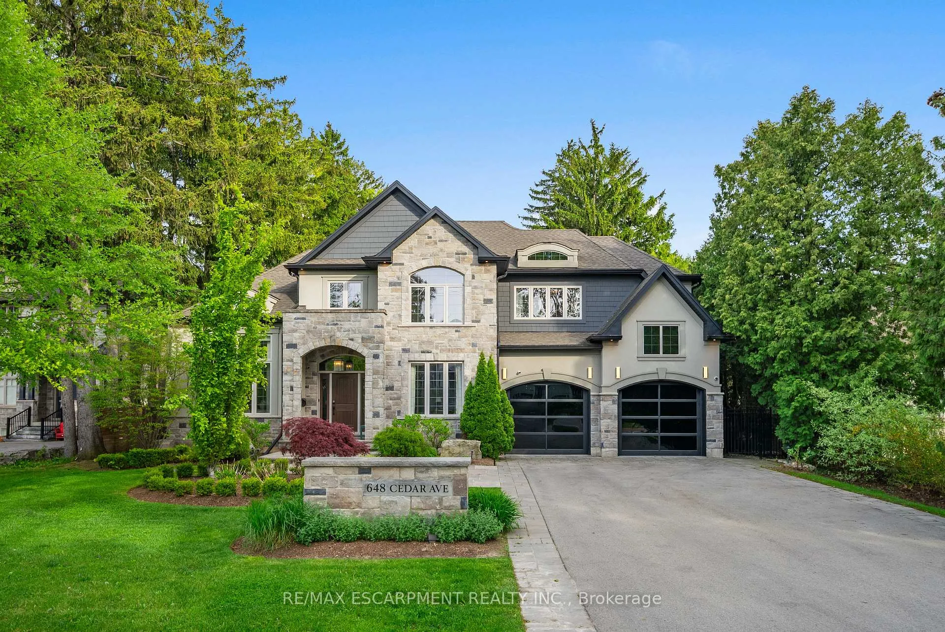Photo 1 of 648 Cedar Avenue, Burlington, LaSalle — HOMEH
