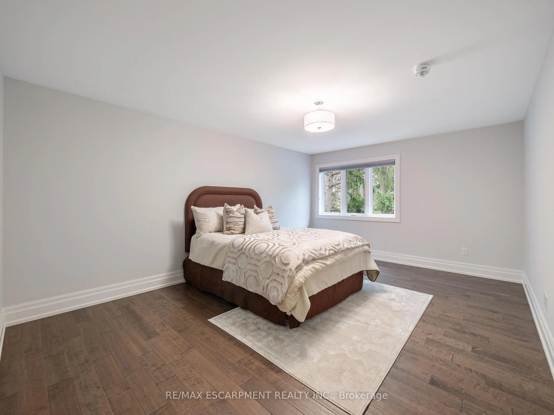 Photo 18 of 648 Cedar Avenue, Burlington, LaSalle — HOMEH