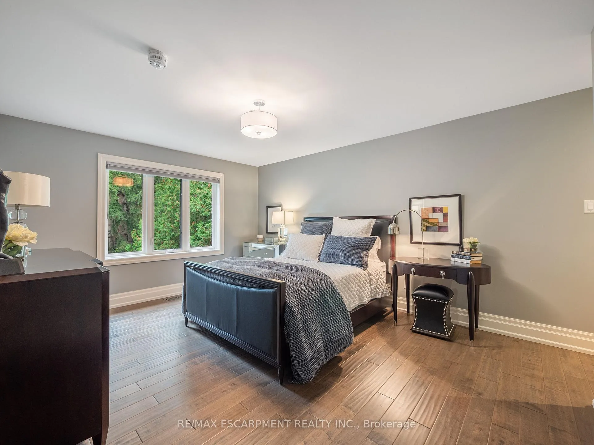 Photo 20 of 648 Cedar Avenue, Burlington, LaSalle — HOMEH