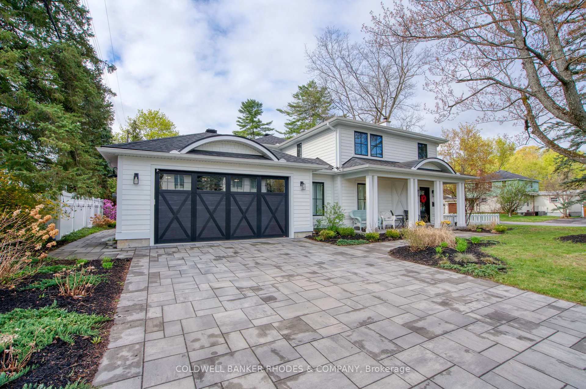 Photo 2 of 73 Kilbarry Crescent, Ottawa, Manor Park — HOMEH