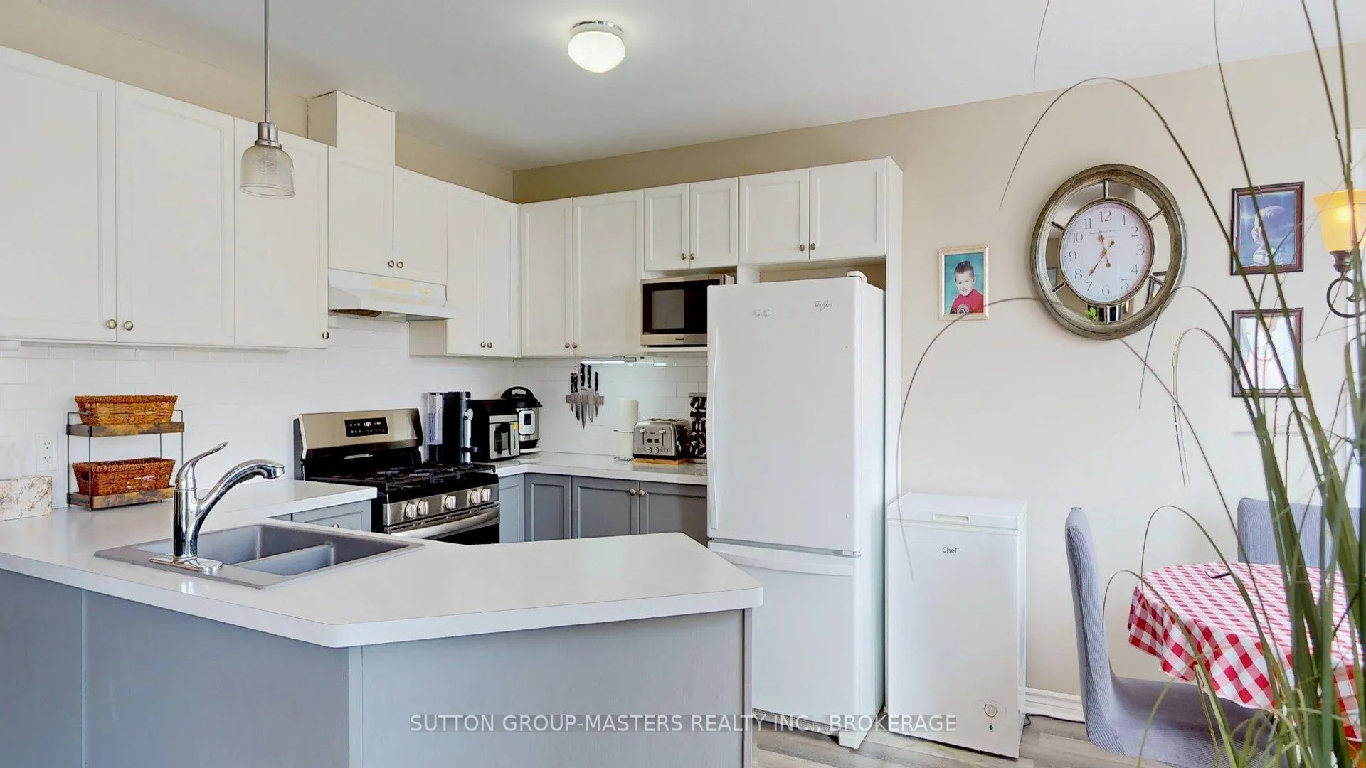 Photo 9 of 67 Eugene Court, Kingston, Rideau — HOMEH