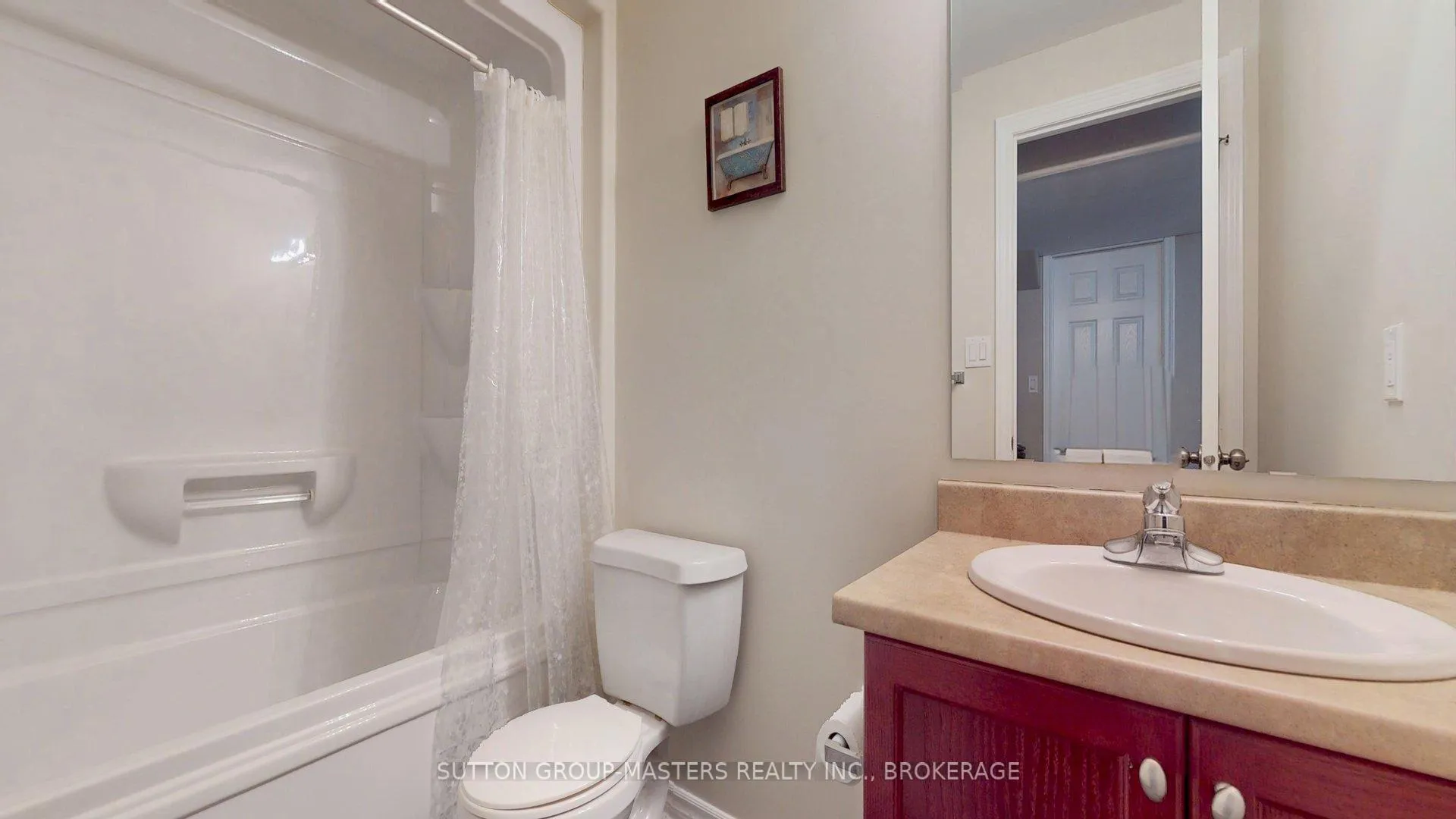 Photo 32 of 67 Eugene Court, Kingston, Rideau — HOMEH
