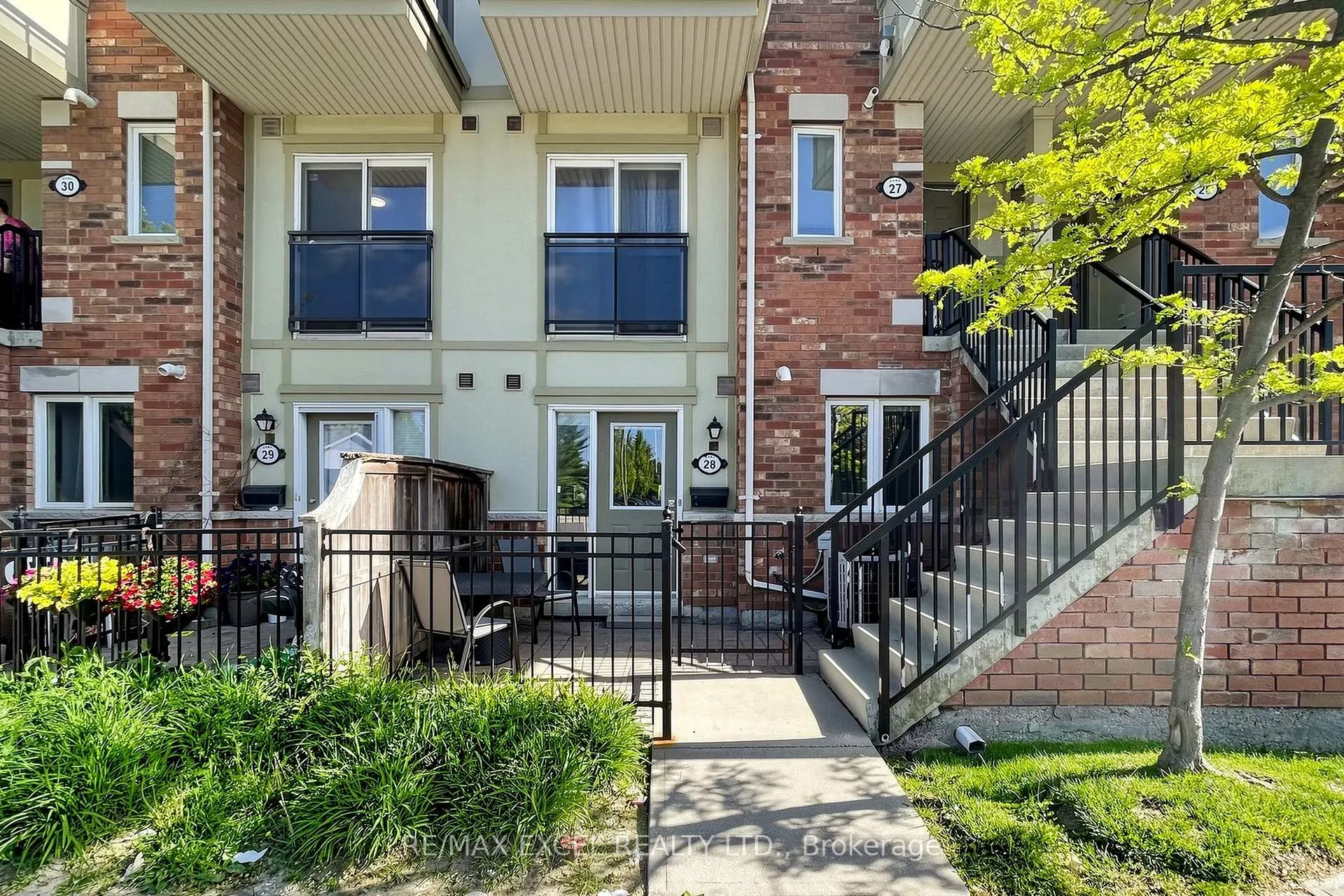 Photo 4 of Unit 28, 2285 Bur Oak Avenue, Markham, Greensborough — HOMEH