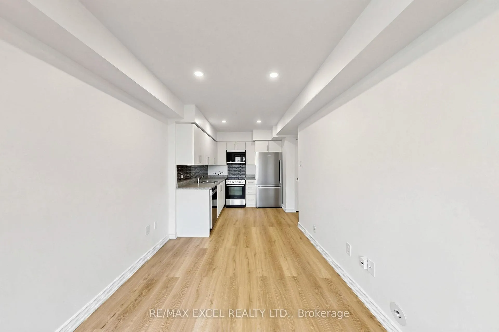Photo 10 of Unit 28, 2285 Bur Oak Avenue, Markham, Greensborough — HOMEH
