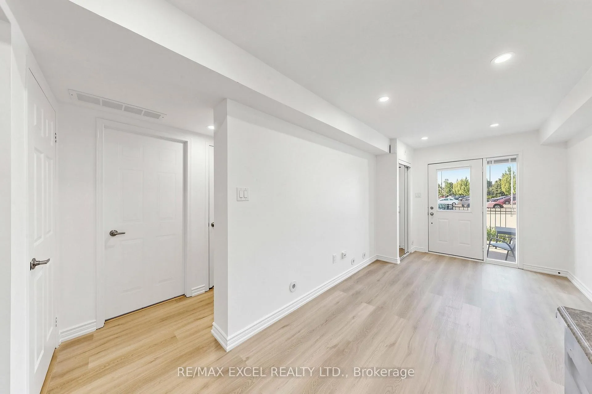 Photo 14 of Unit 28, 2285 Bur Oak Avenue, Markham, Greensborough — HOMEH