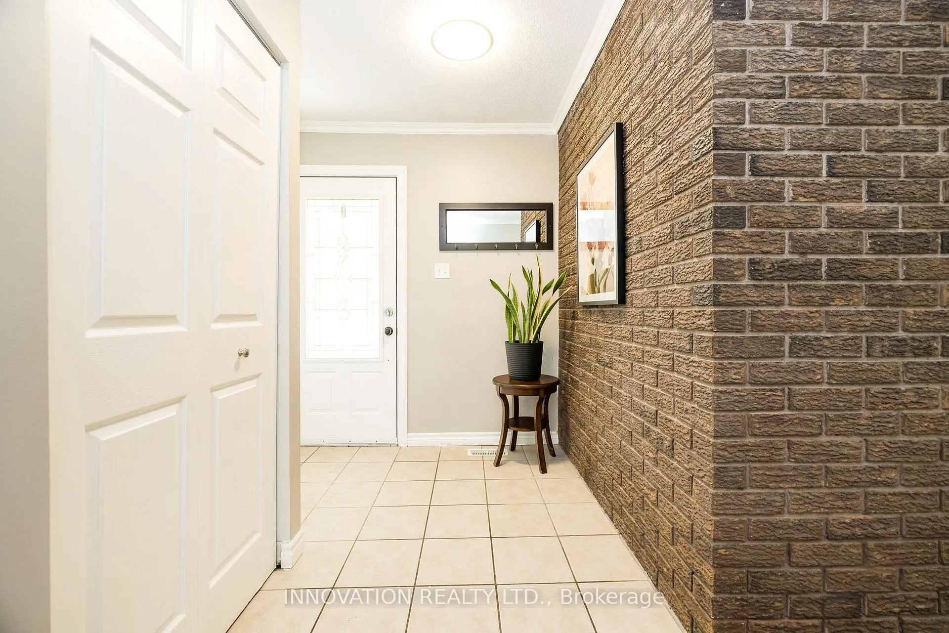 Photo 4 of 17 Cobblestone Court, Ottawa, Munster — HOMEH