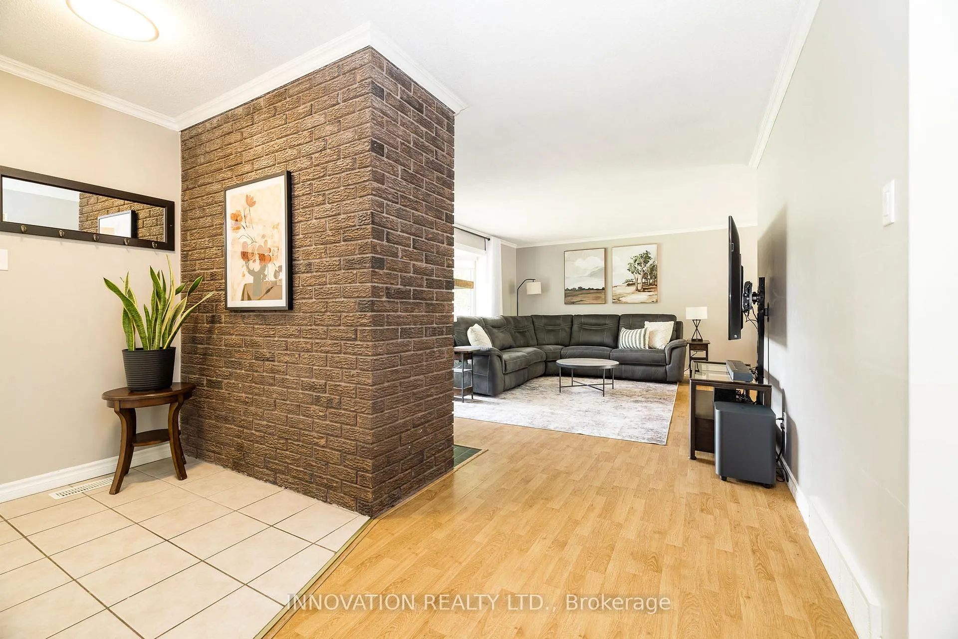 Photo 5 of 17 Cobblestone Court, Ottawa, Munster — HOMEH