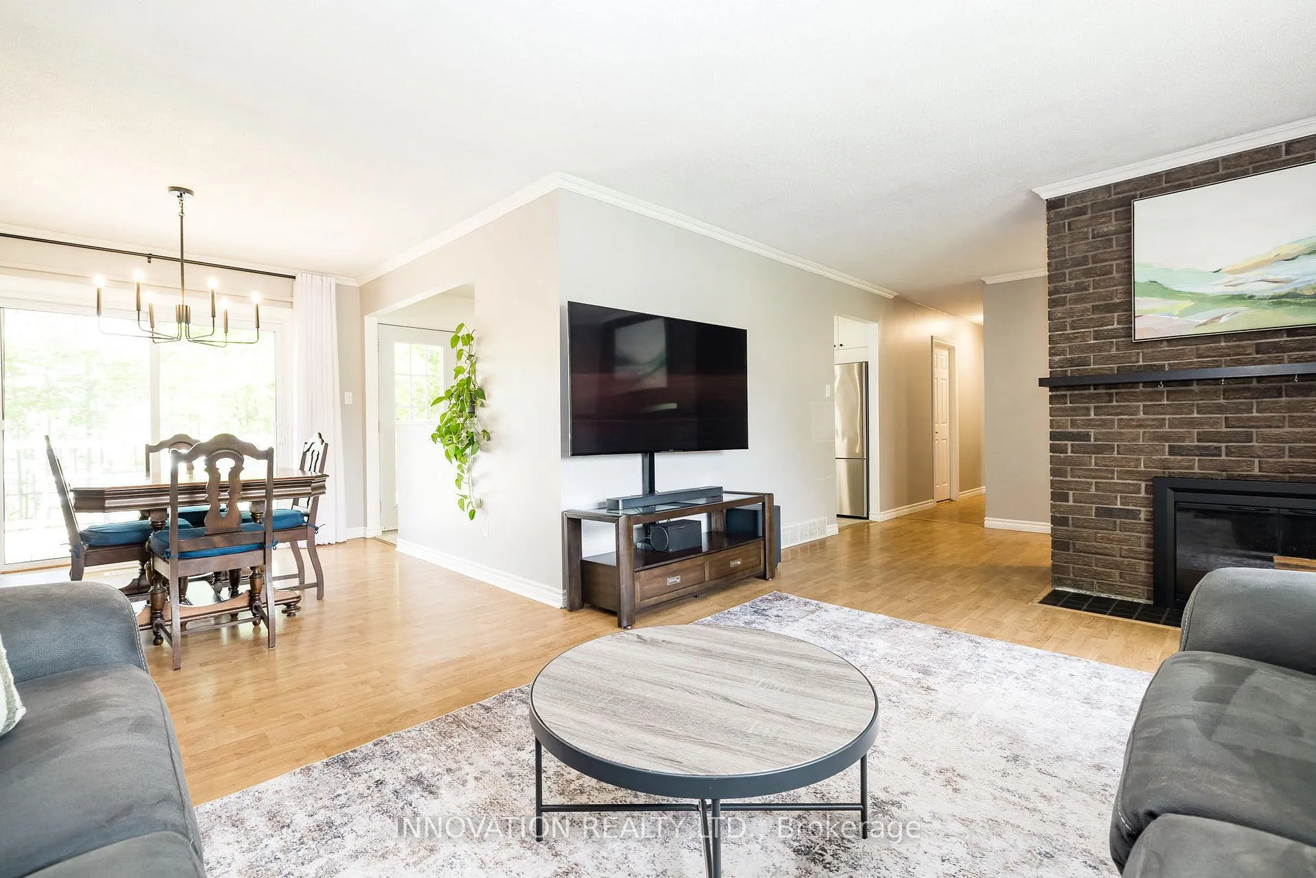 Photo 8 of 17 Cobblestone Court, Ottawa, Munster — HOMEH