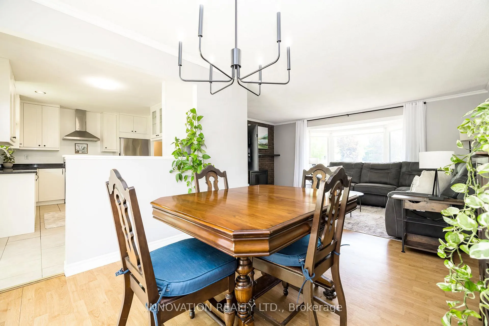 Photo 11 of 17 Cobblestone Court, Ottawa, Munster — HOMEH