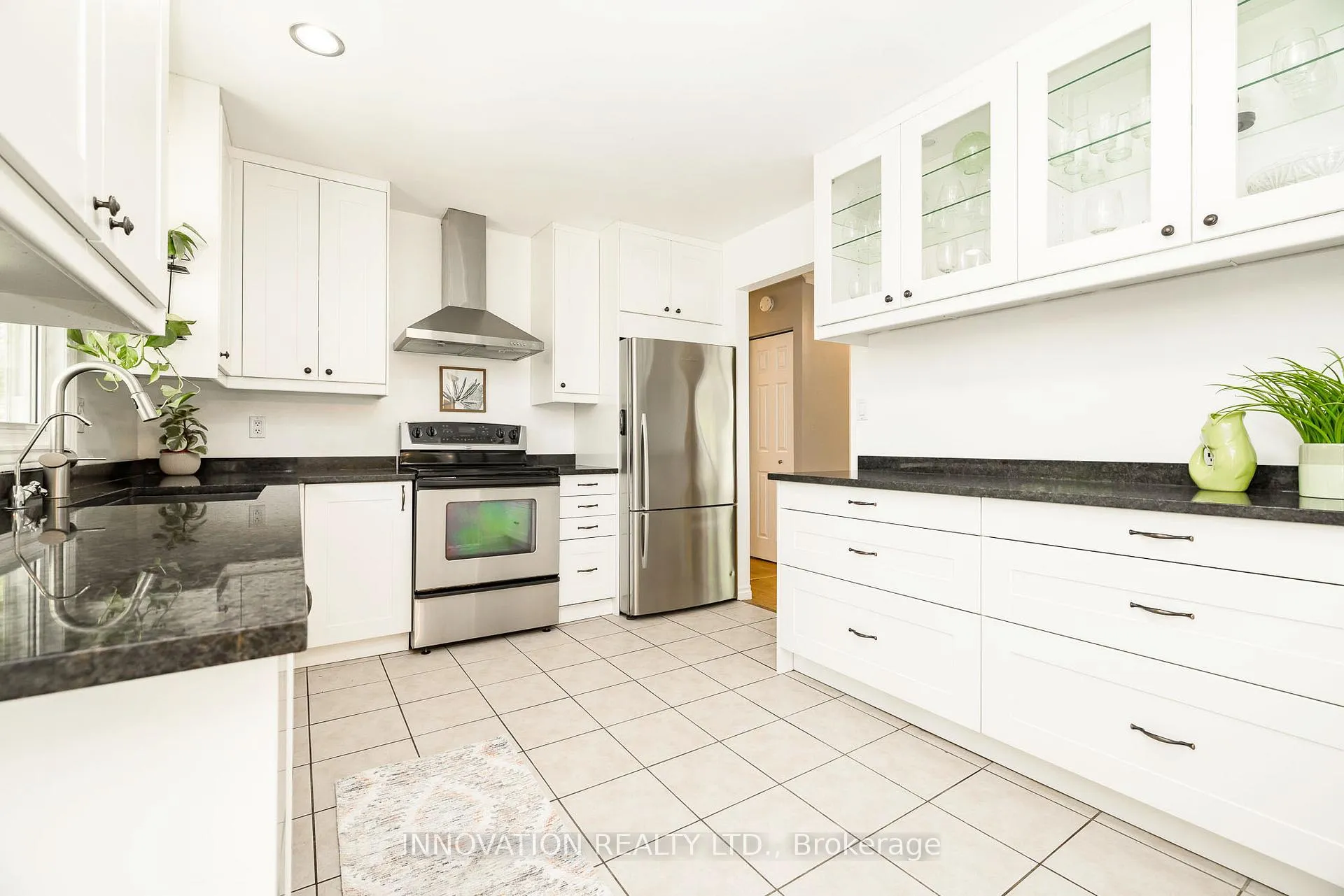 Photo 13 of 17 Cobblestone Court, Ottawa, Munster — HOMEH